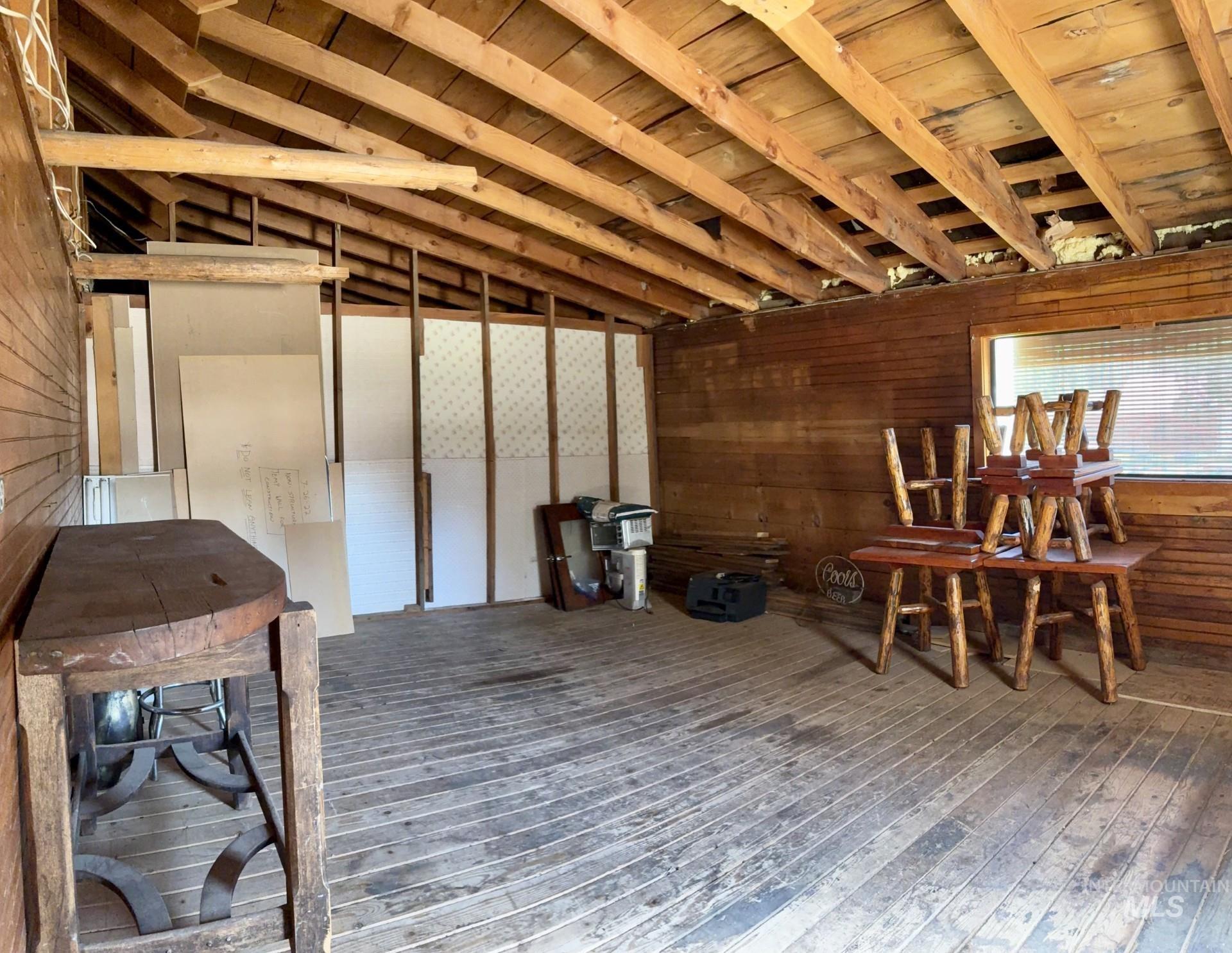 320-330 Yellow Pine Ave Property Photo 22