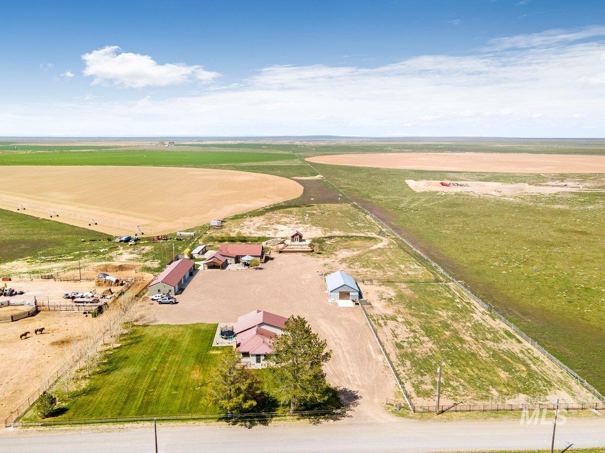 2040 E 2200 N Property Photo 2