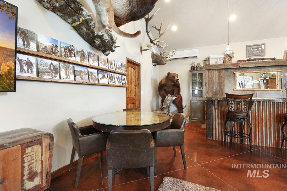 2040 E 2200 N Property Photo 4