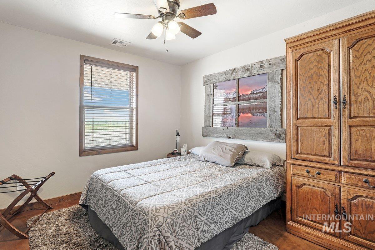 2040 E 2200 N Property Photo 11