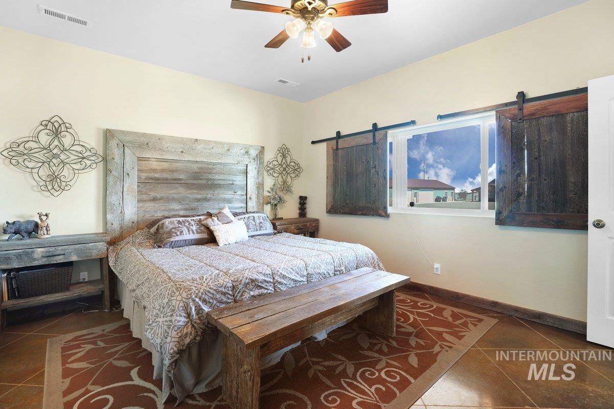 2040 E 2200 N Property Photo 23