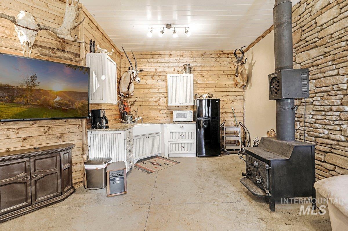 2040 E 2200 N Property Photo 39