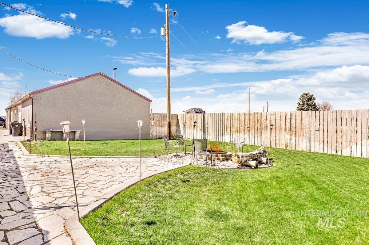 2040 E 2200 N Property Photo 45