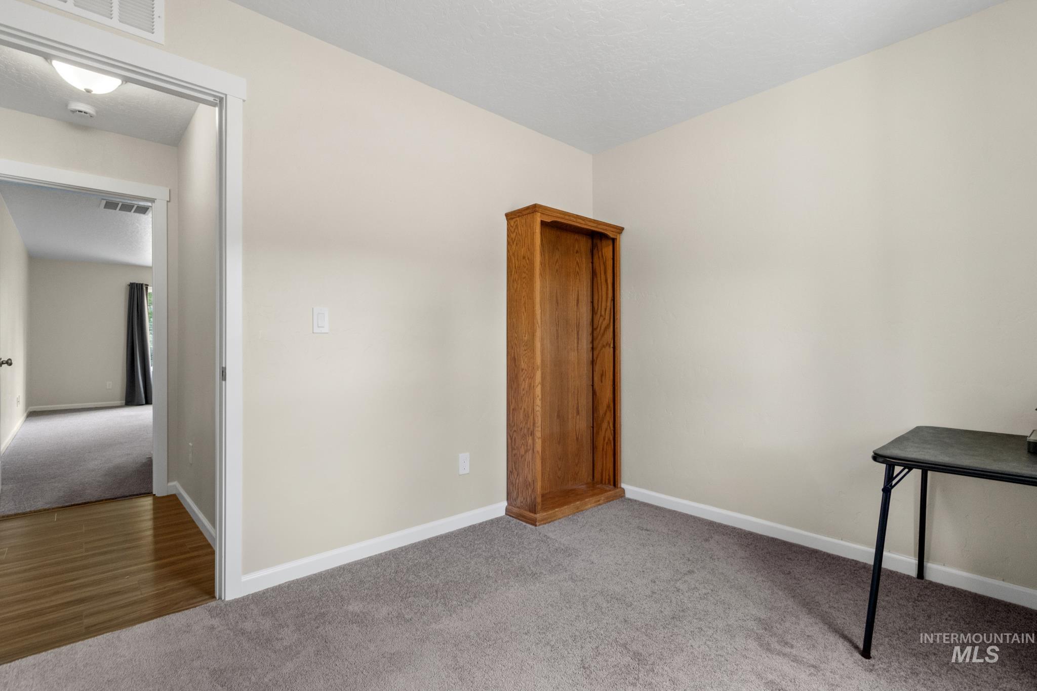 207 Lainey Lane Property Photo 8