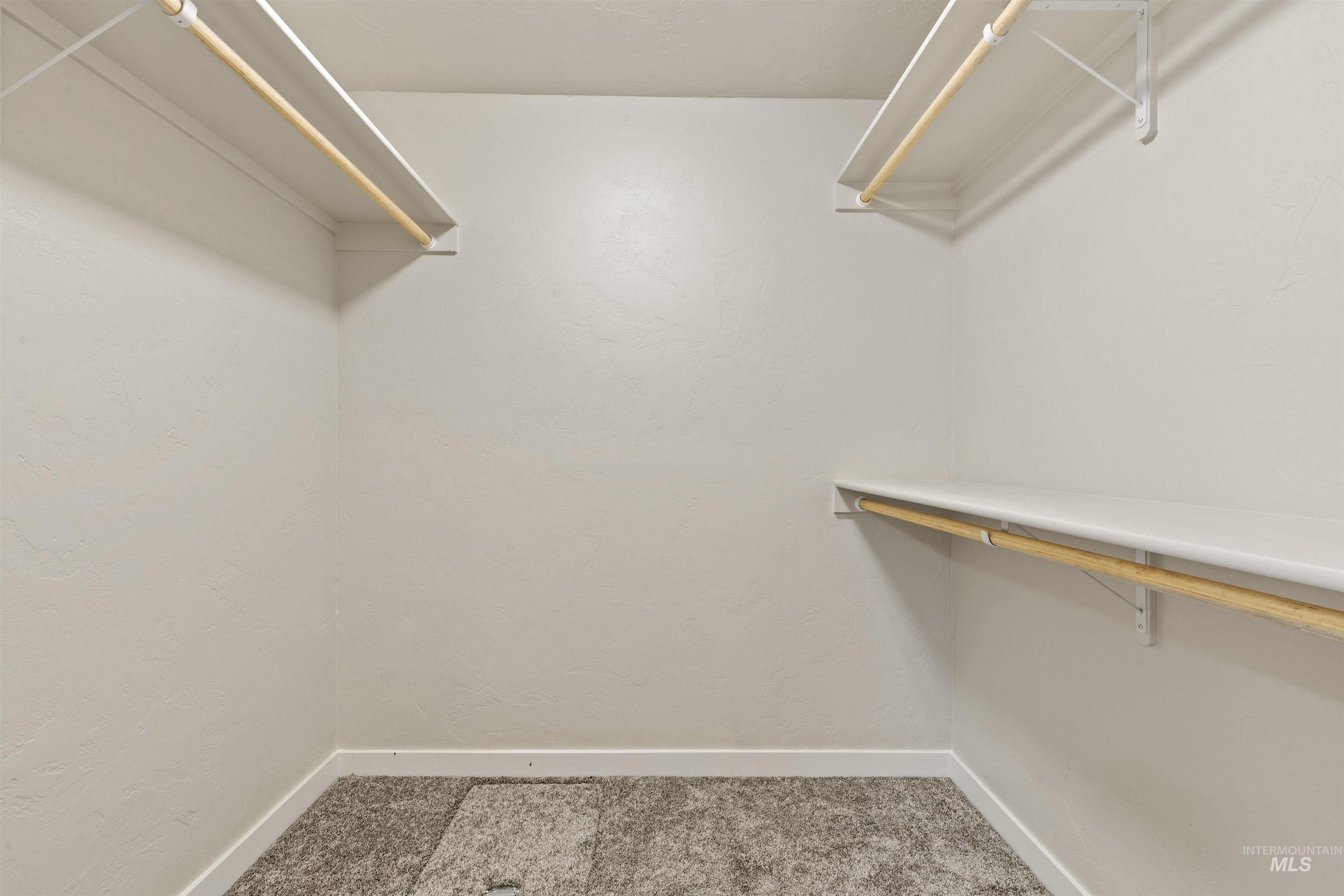 4655 N Bluegrass Ave Property Photo 23