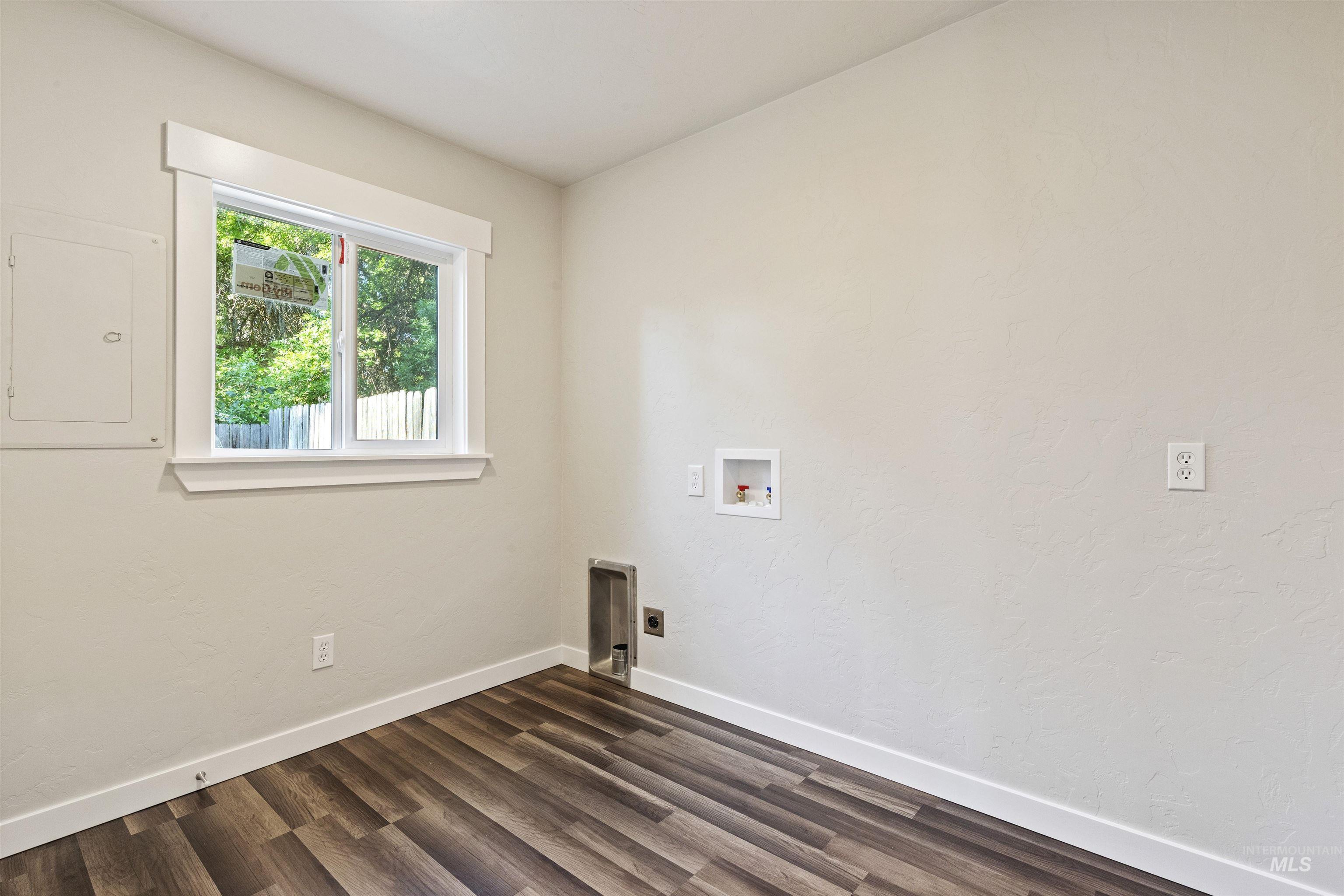 4655 N Bluegrass Ave Property Photo 29