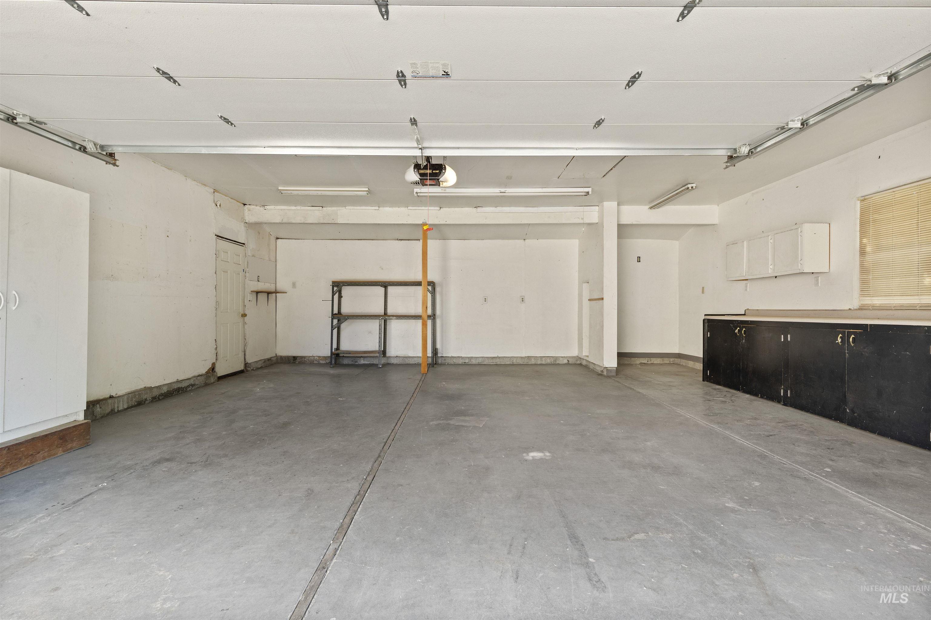 4655 N Bluegrass Ave Property Photo 30