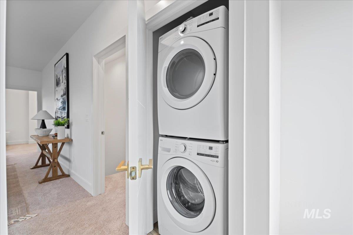 1011 S Orchard St Property Photo 10