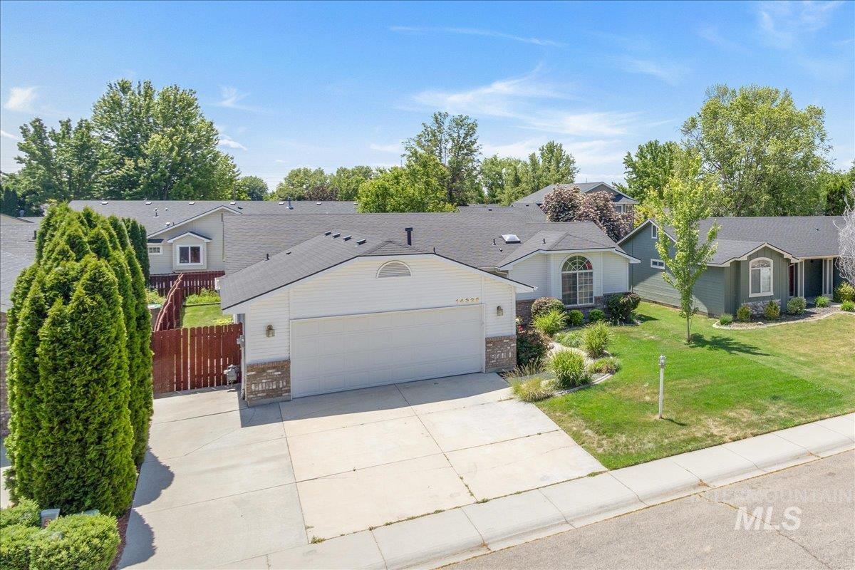 14325 W Comisky Property Photo 1