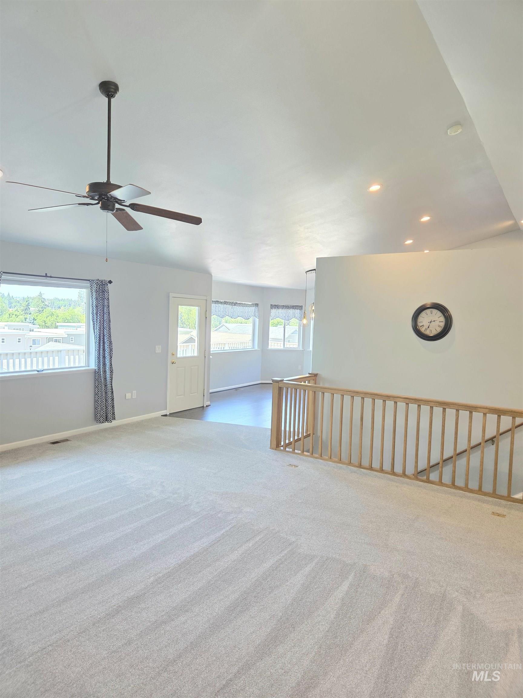 435 Harvest Property Photo 7