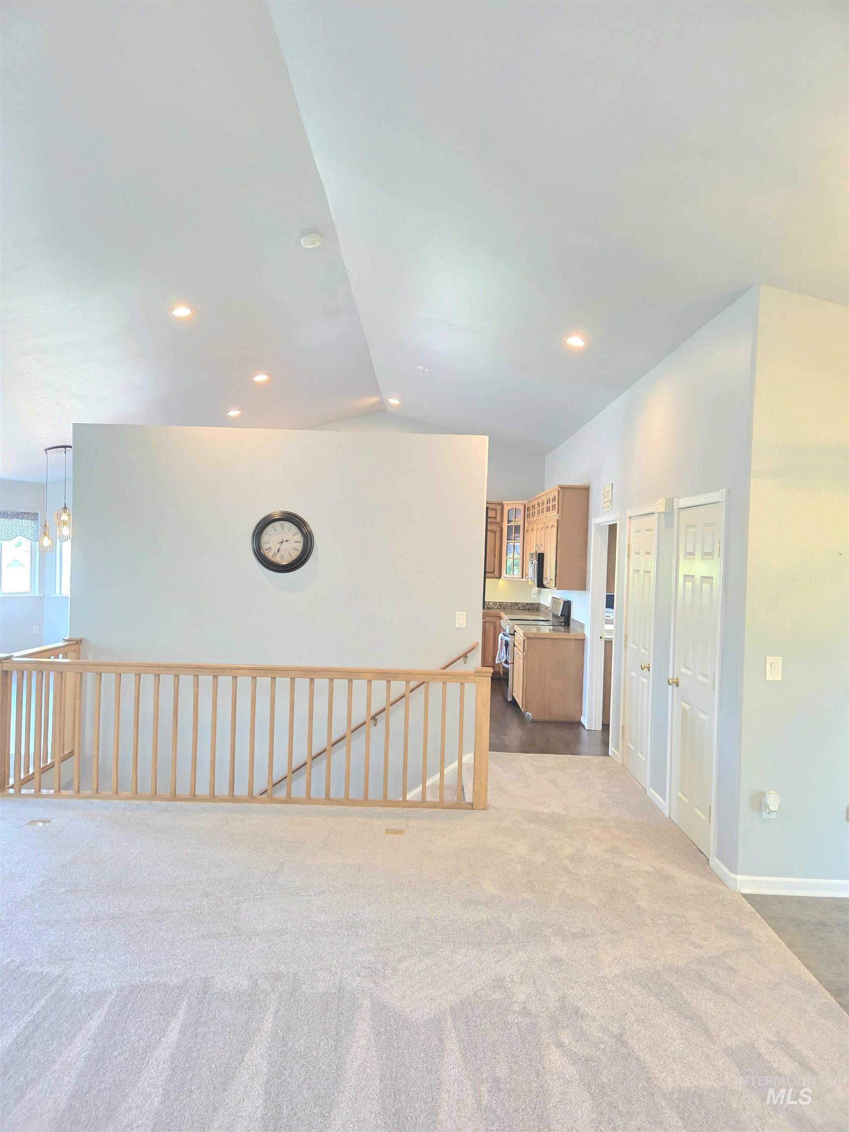 435 Harvest Property Photo 8