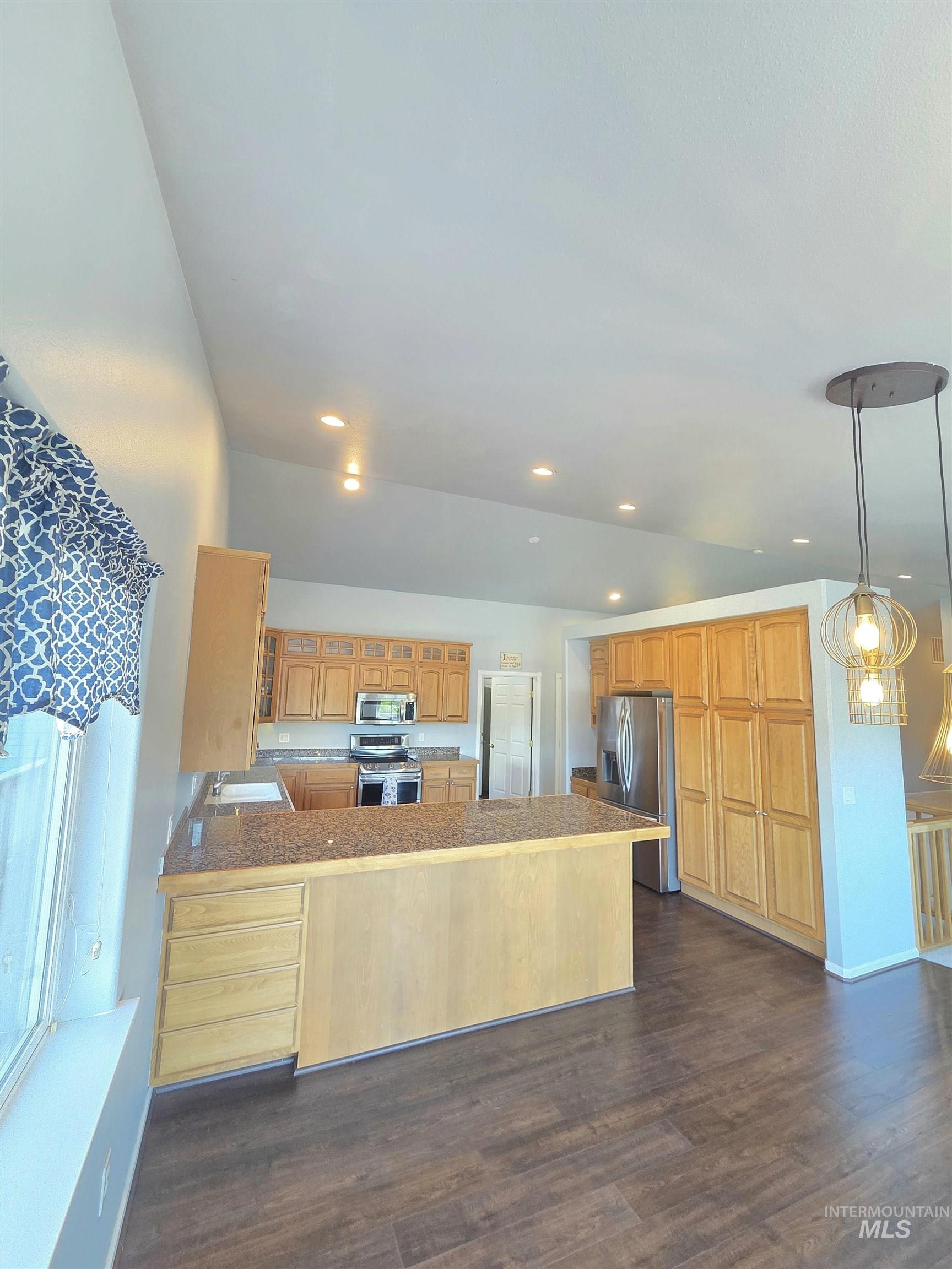 435 Harvest Property Photo 15