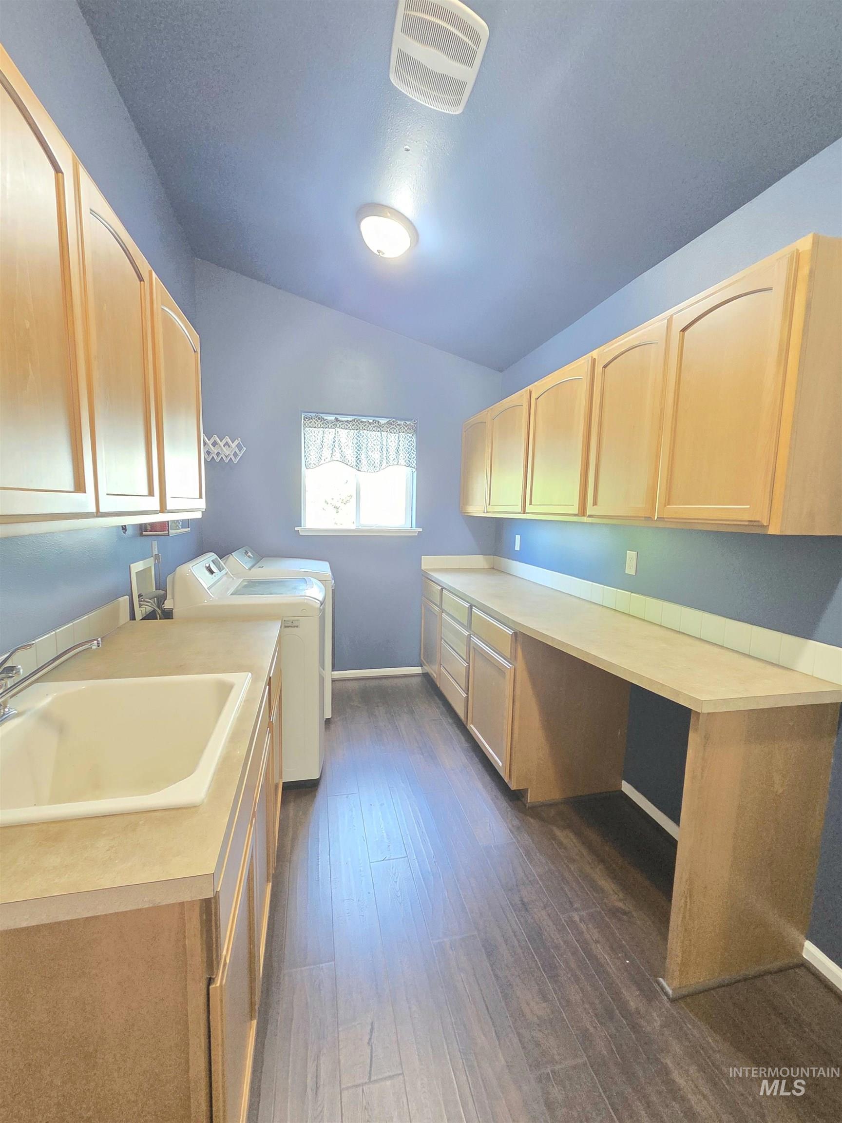 435 Harvest Property Photo 21