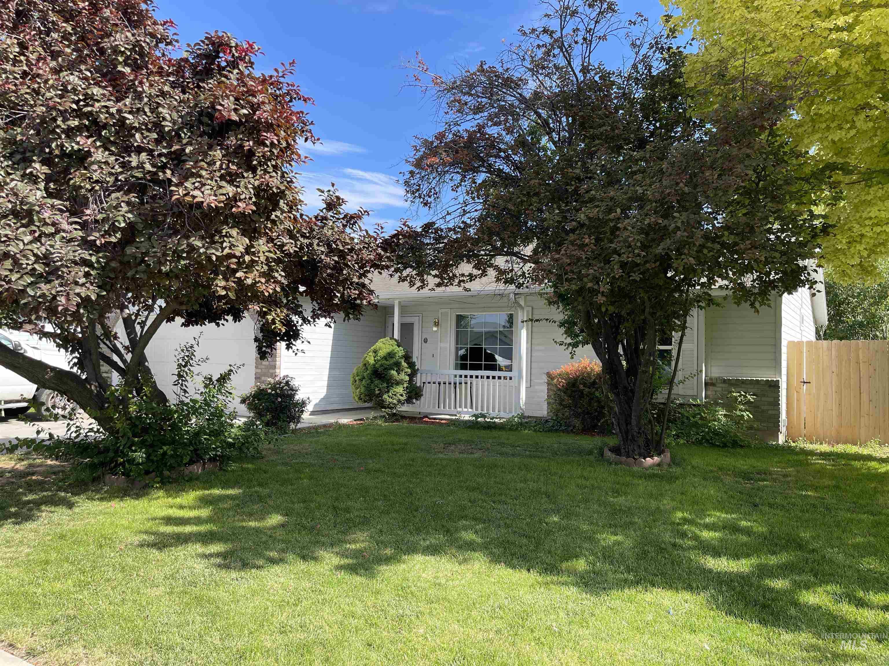 14285 Shenandoah St Property Photo 2