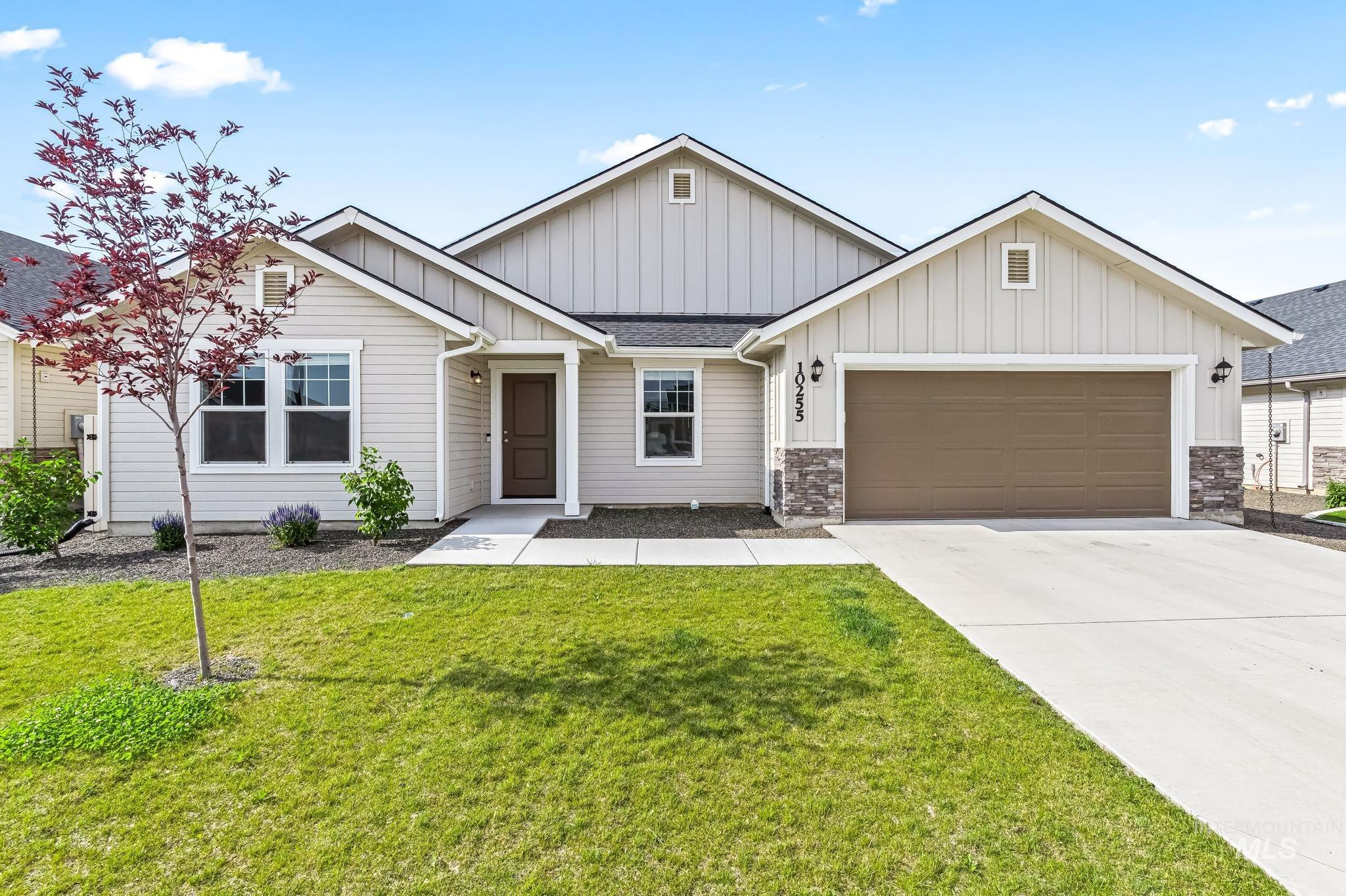 10255 W Gladiola St Property Photo 1