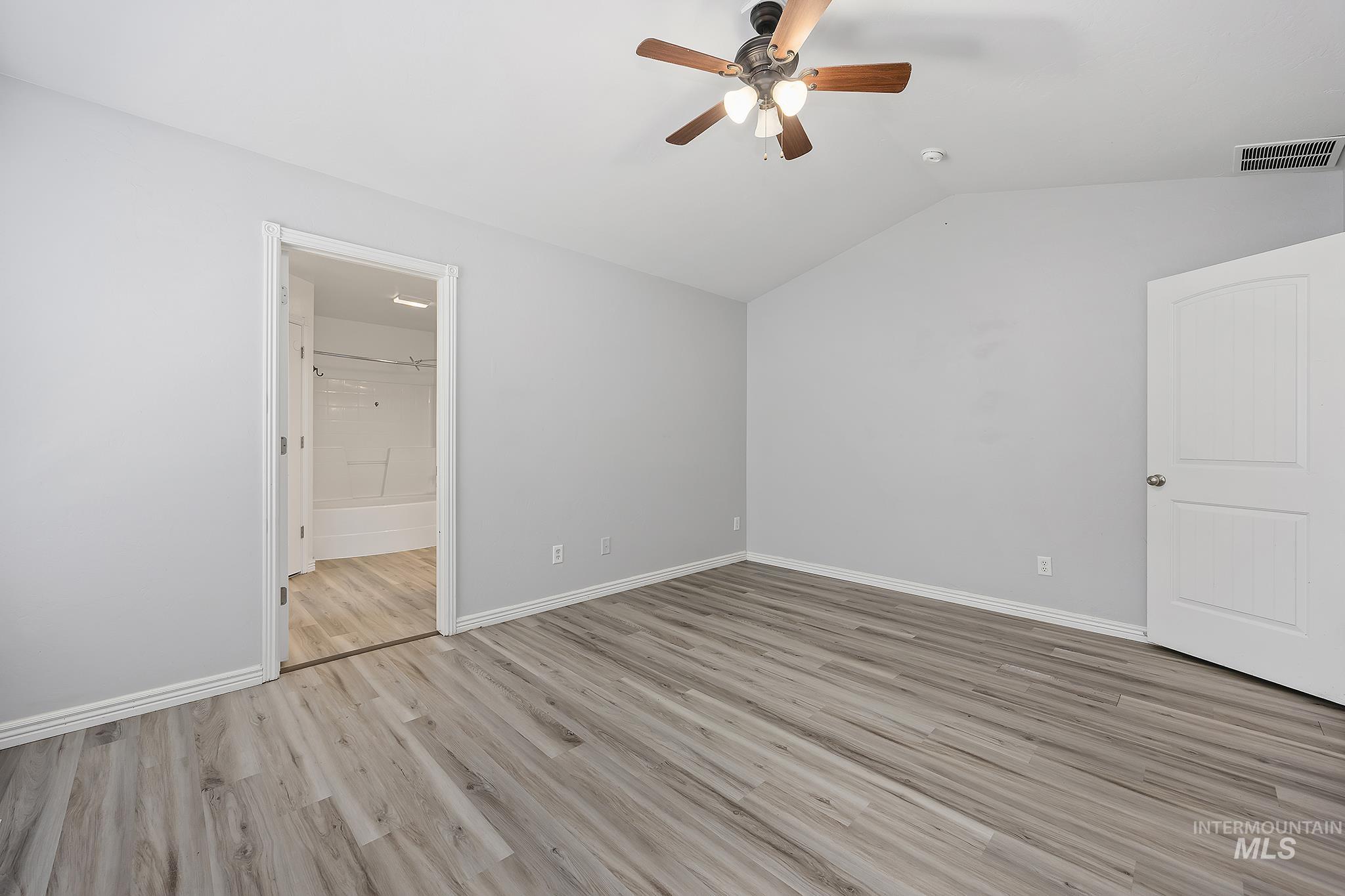 1030 Caswell Ave W Property Photo 14