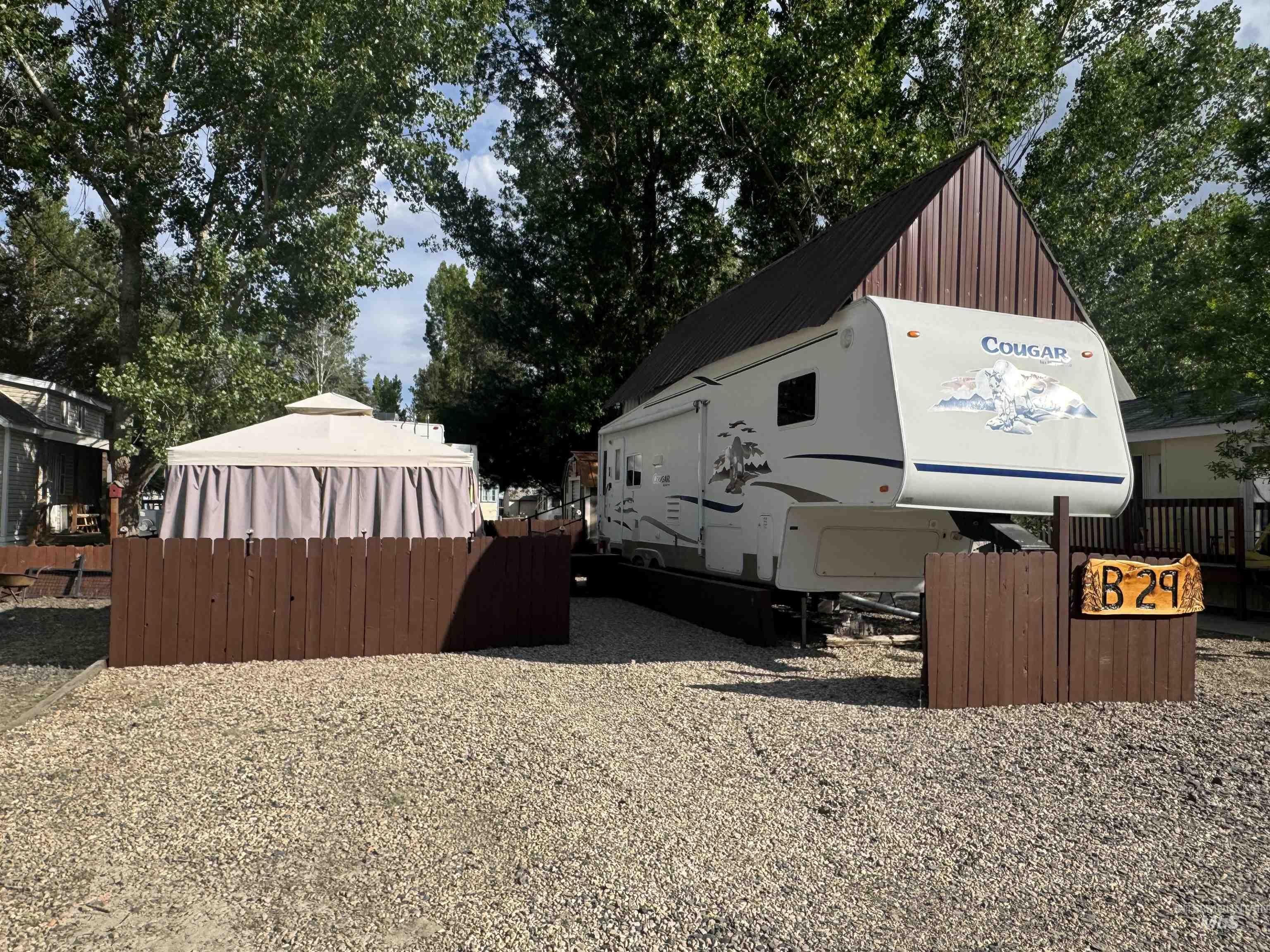 29 B Street Property Photo 1