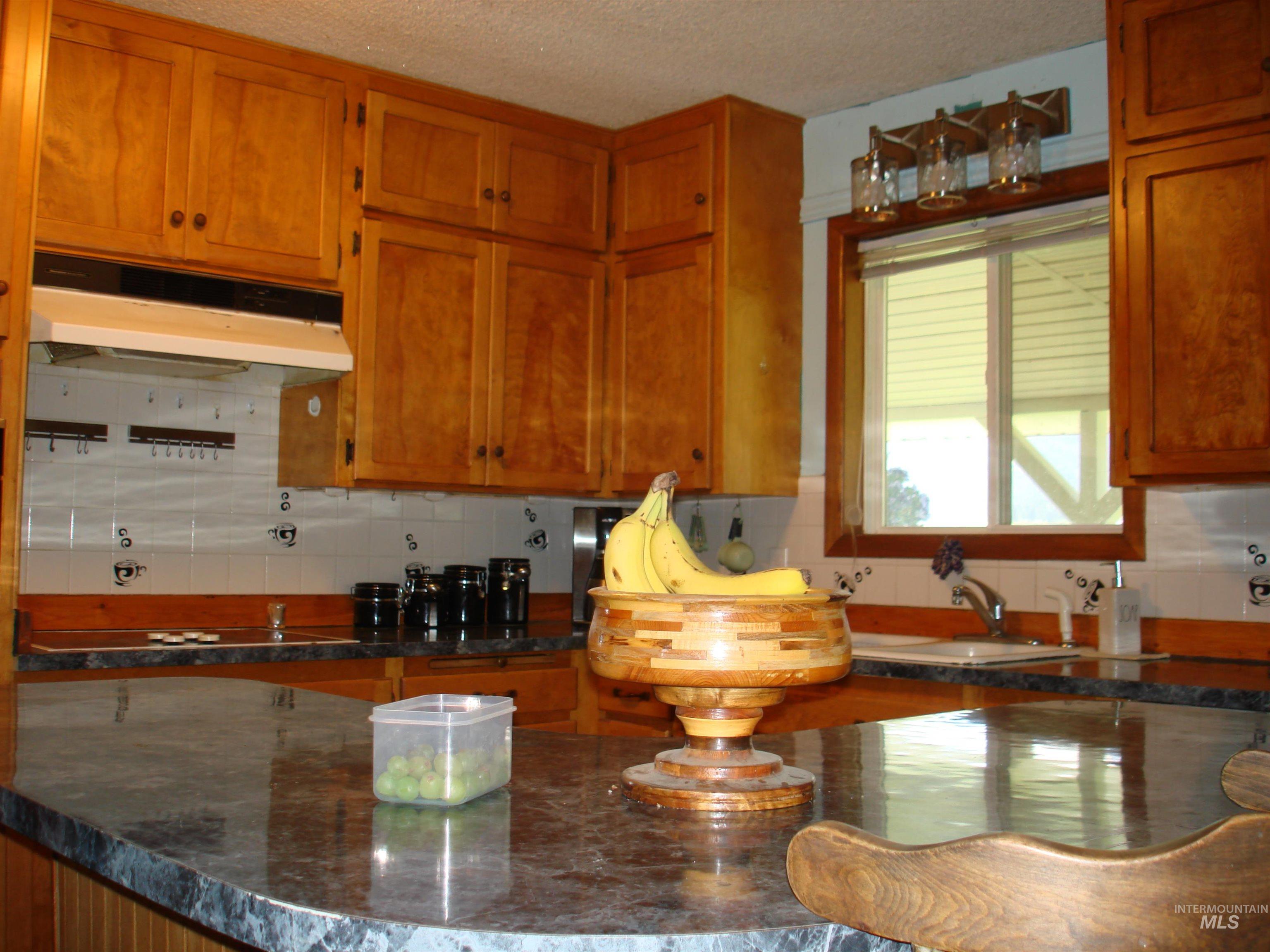 3756 Farrell Road Property Photo 8