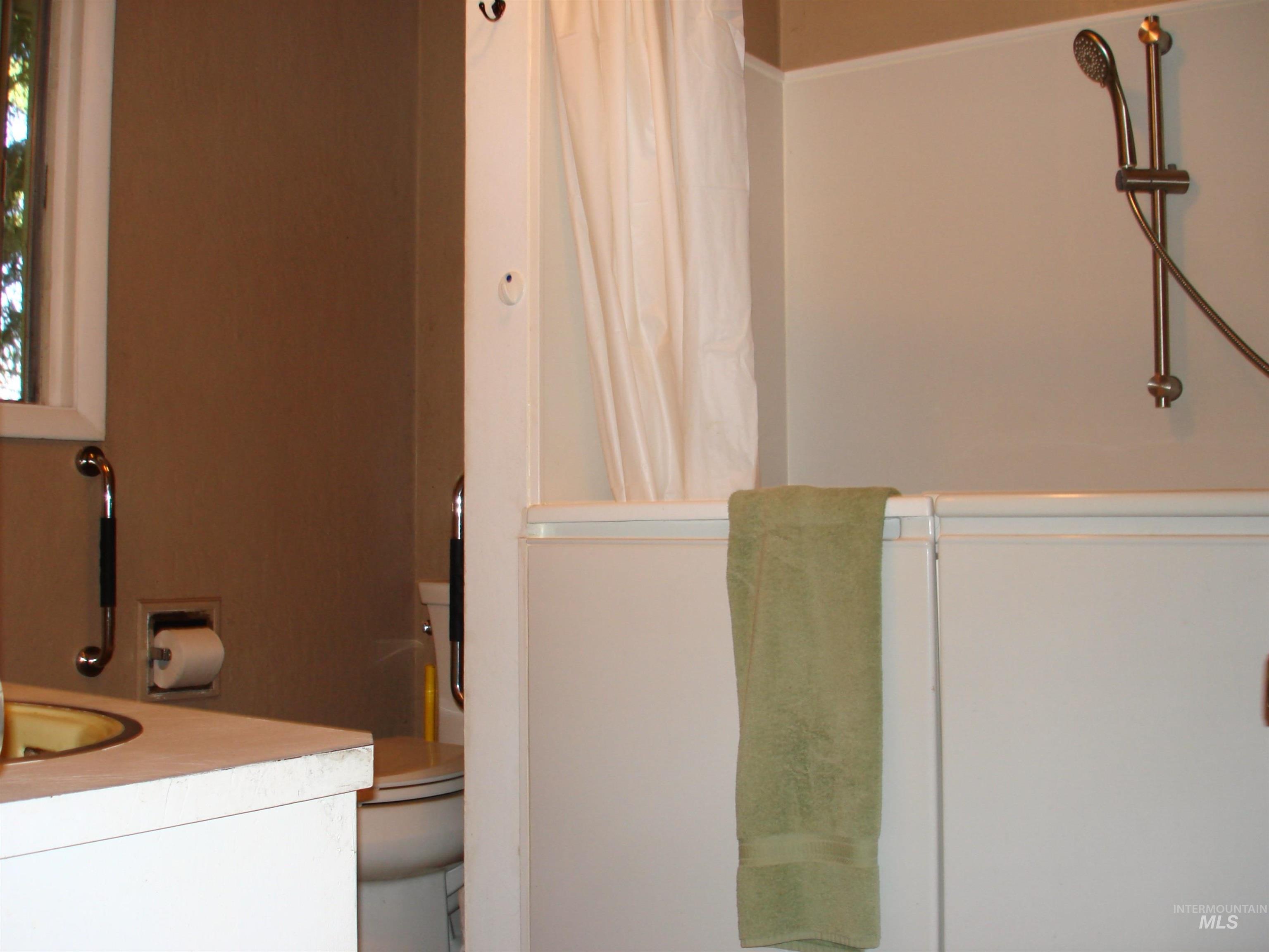 3756 Farrell Road Property Photo 24