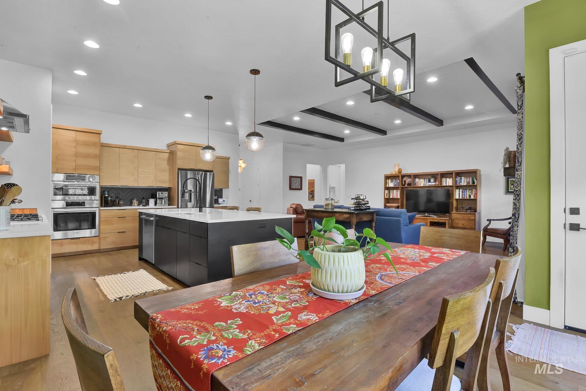 4040 W Anatole Street Property Photo 1