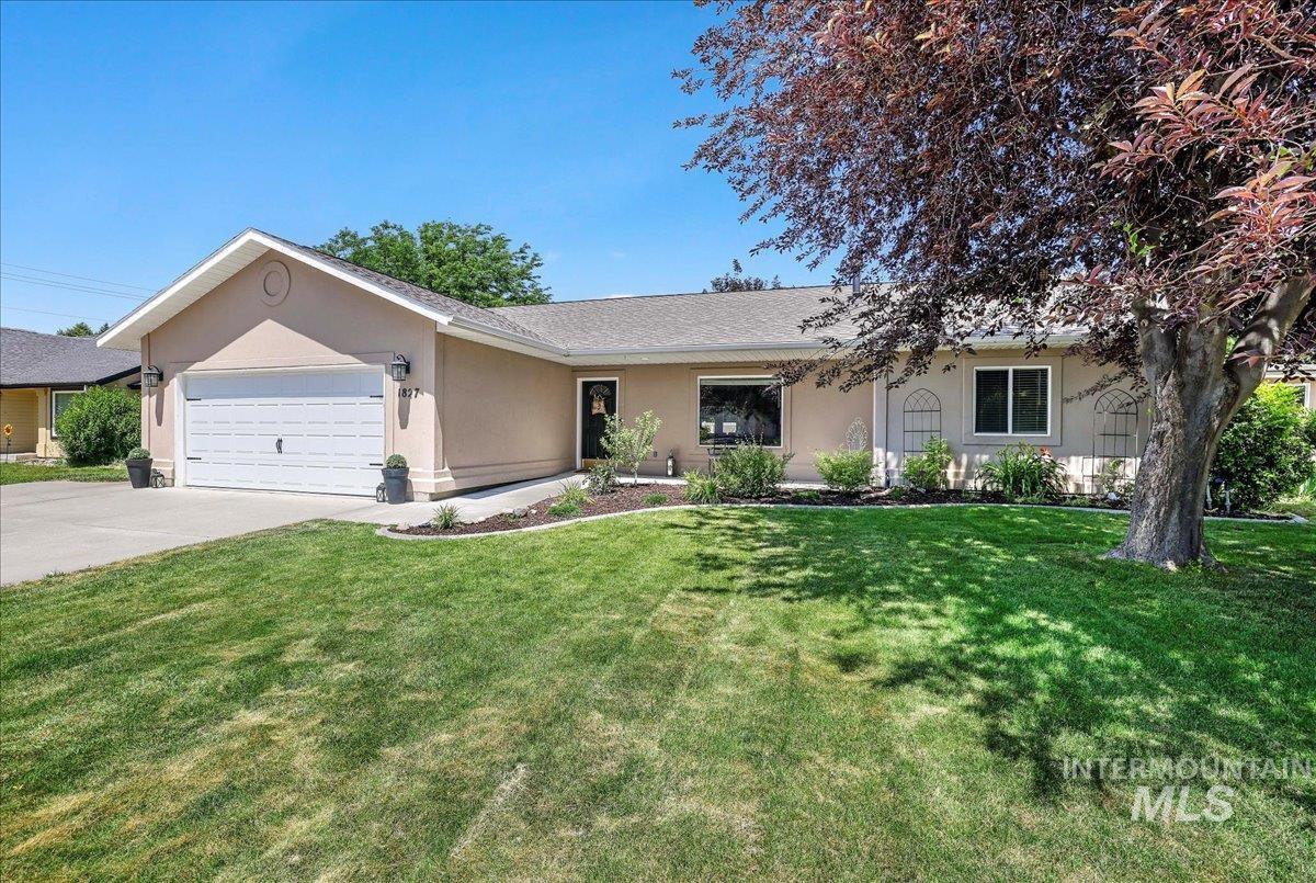 1827 Targhee Drive Property Photo 2