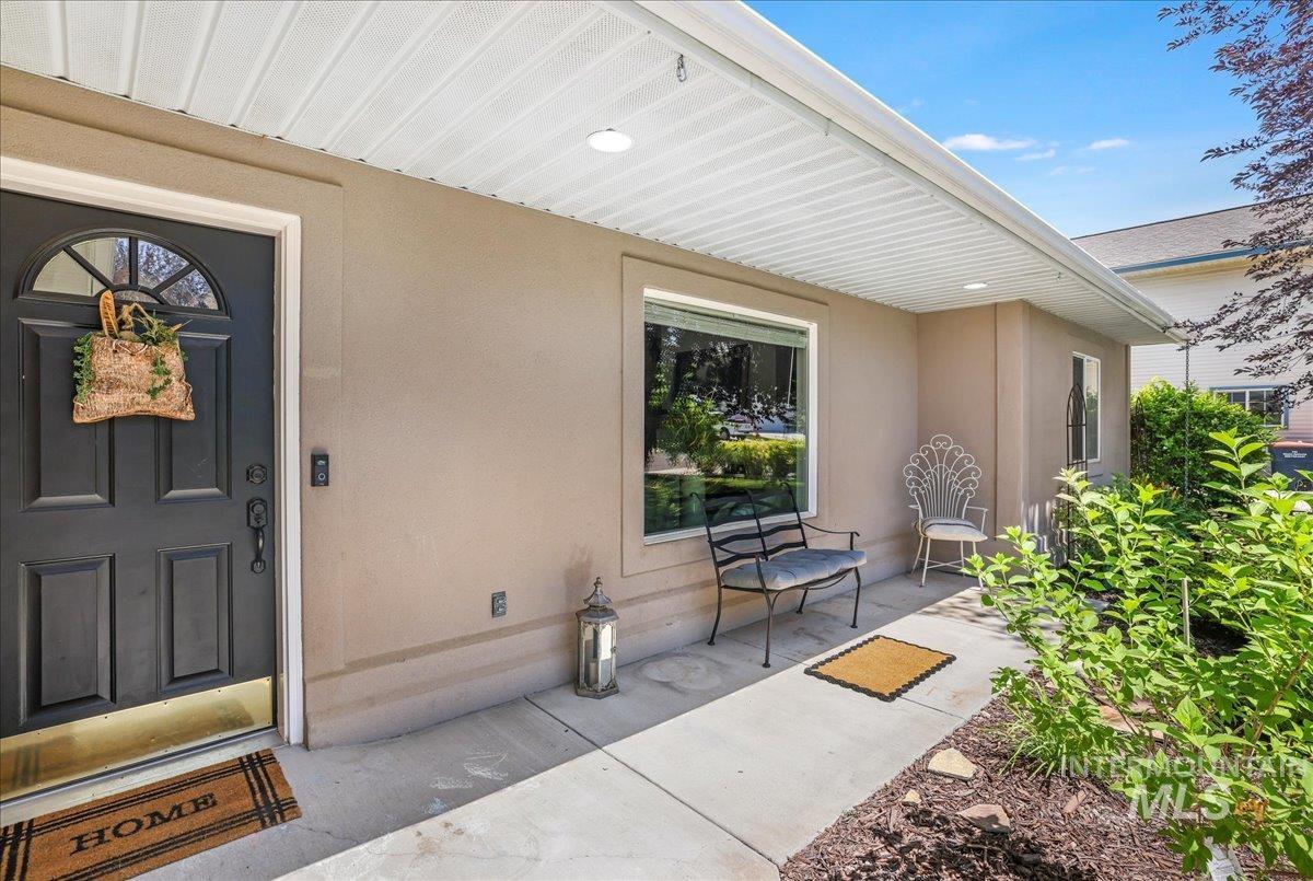1827 Targhee Drive Property Photo 3