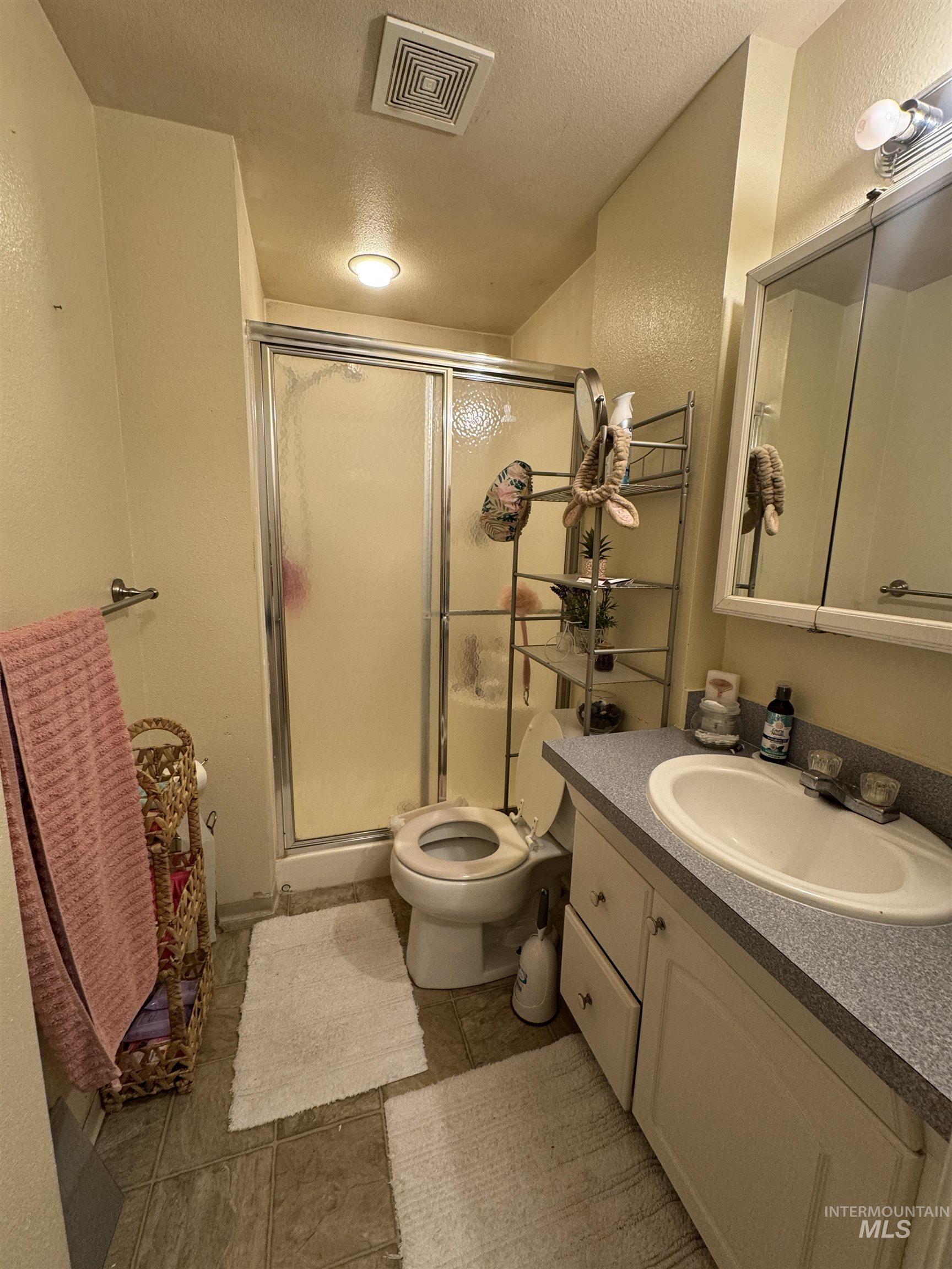 1514 Helena Dr Property Photo 10