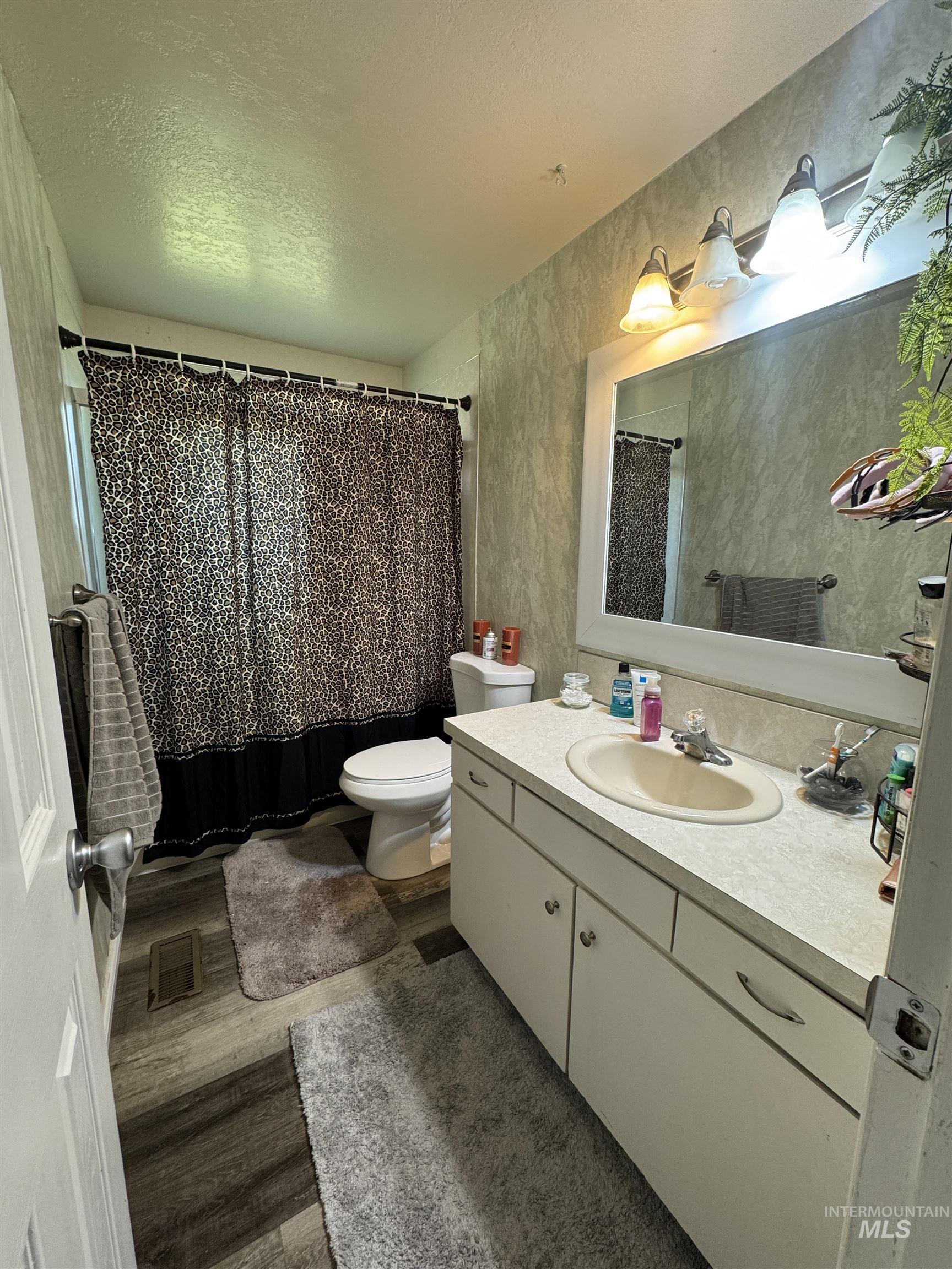 1514 Helena Dr Property Photo 12