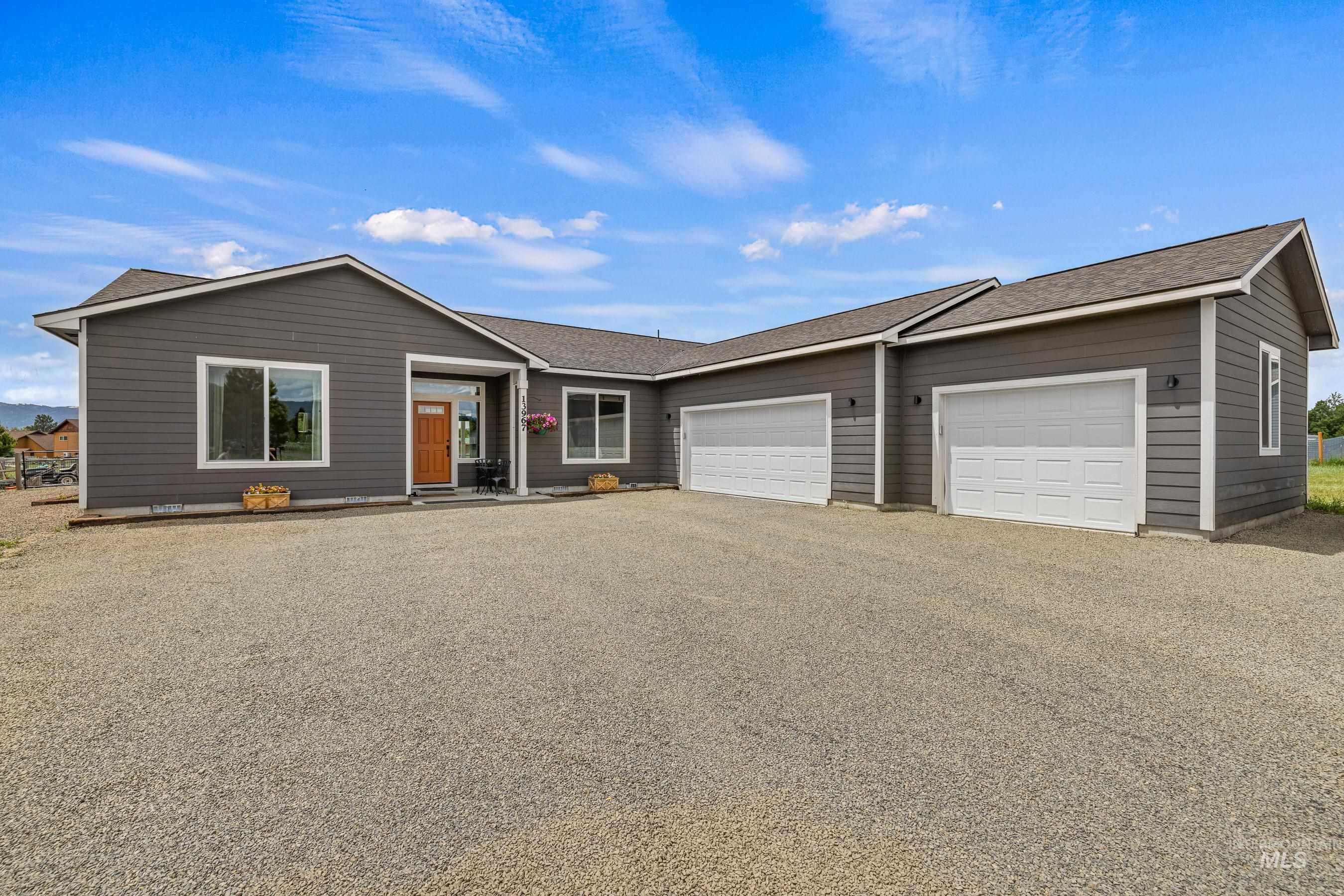 13967 Easy St Property Photo 1