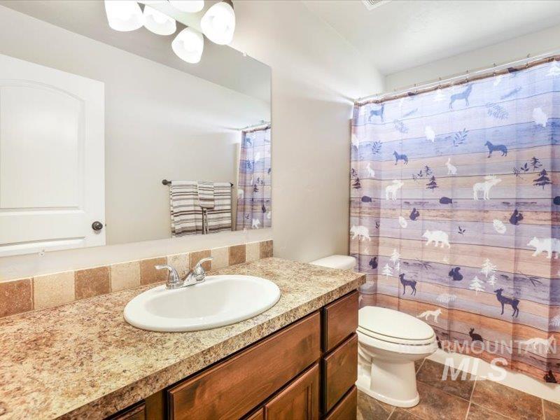 3652 N 600 E Property Photo 15