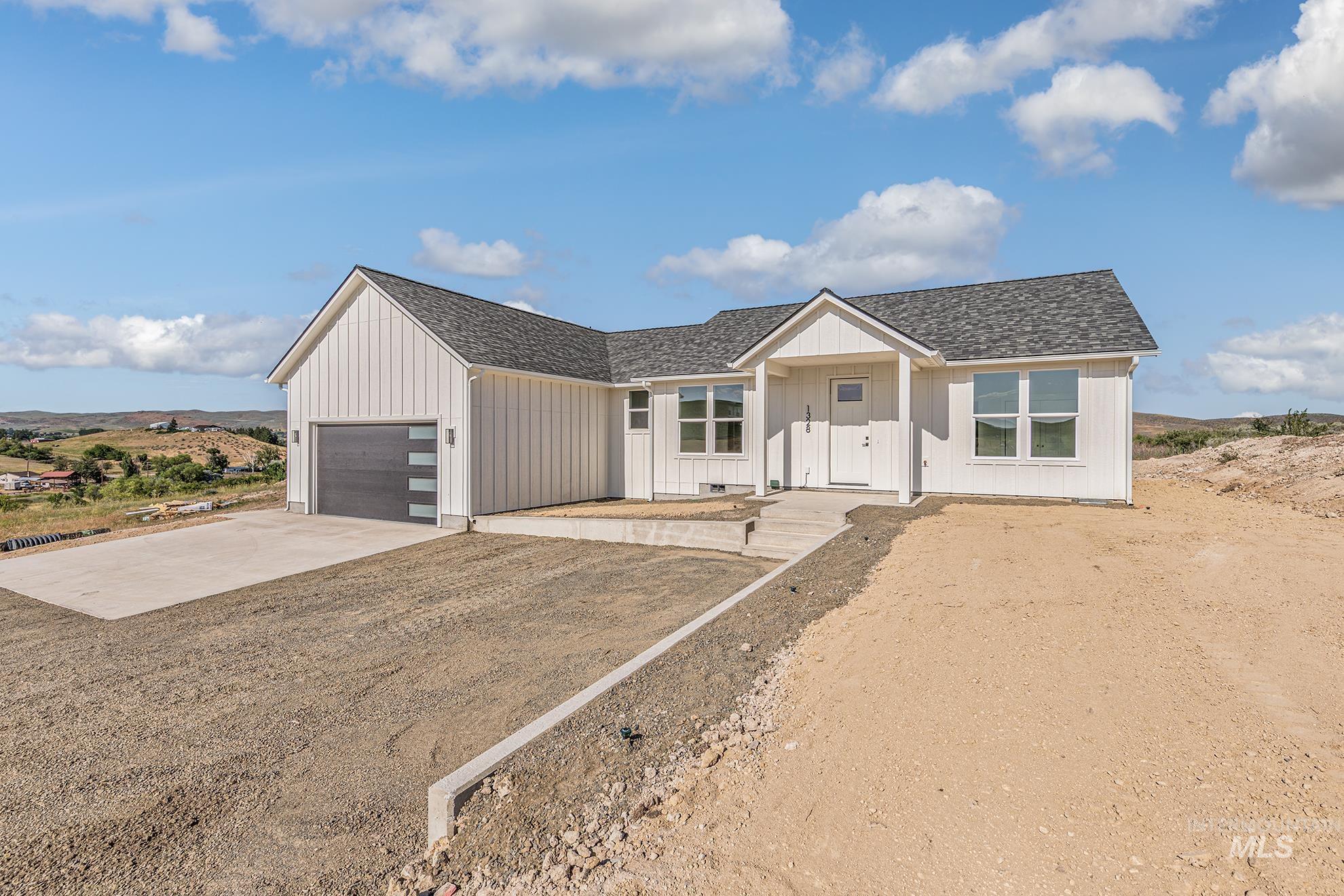 1328 Hoover Road Property Photo