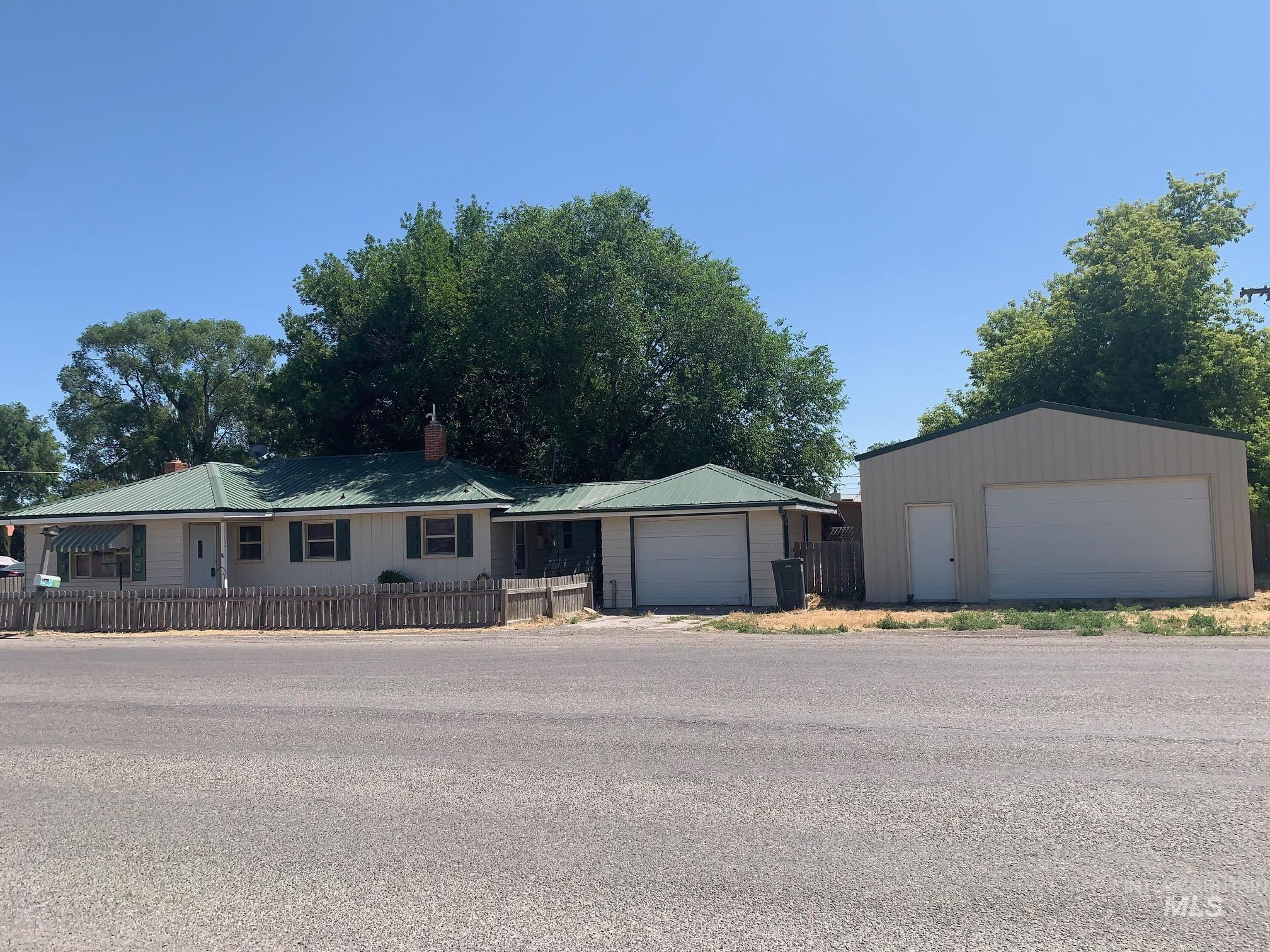 124 N Main Property Photo 1