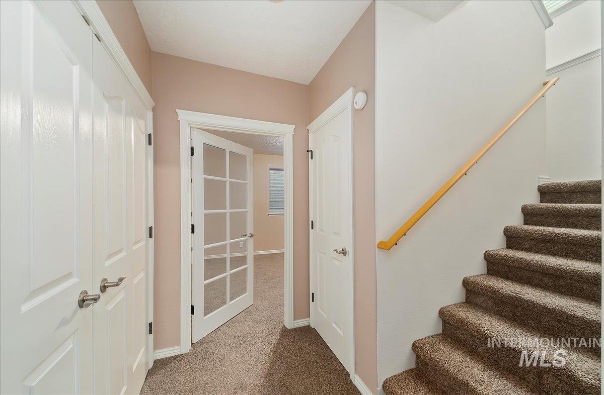 4019 E Man O War Dr Property Photo 31