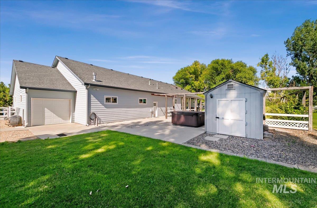 4019 E Man O War Dr Property Photo 45