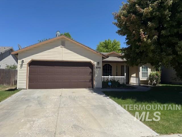 2090 N Sparrow Hawk Ave Property Photo 1