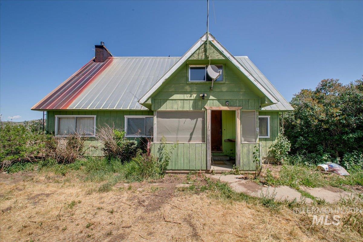 1 E Mary Dr Property Photo 1