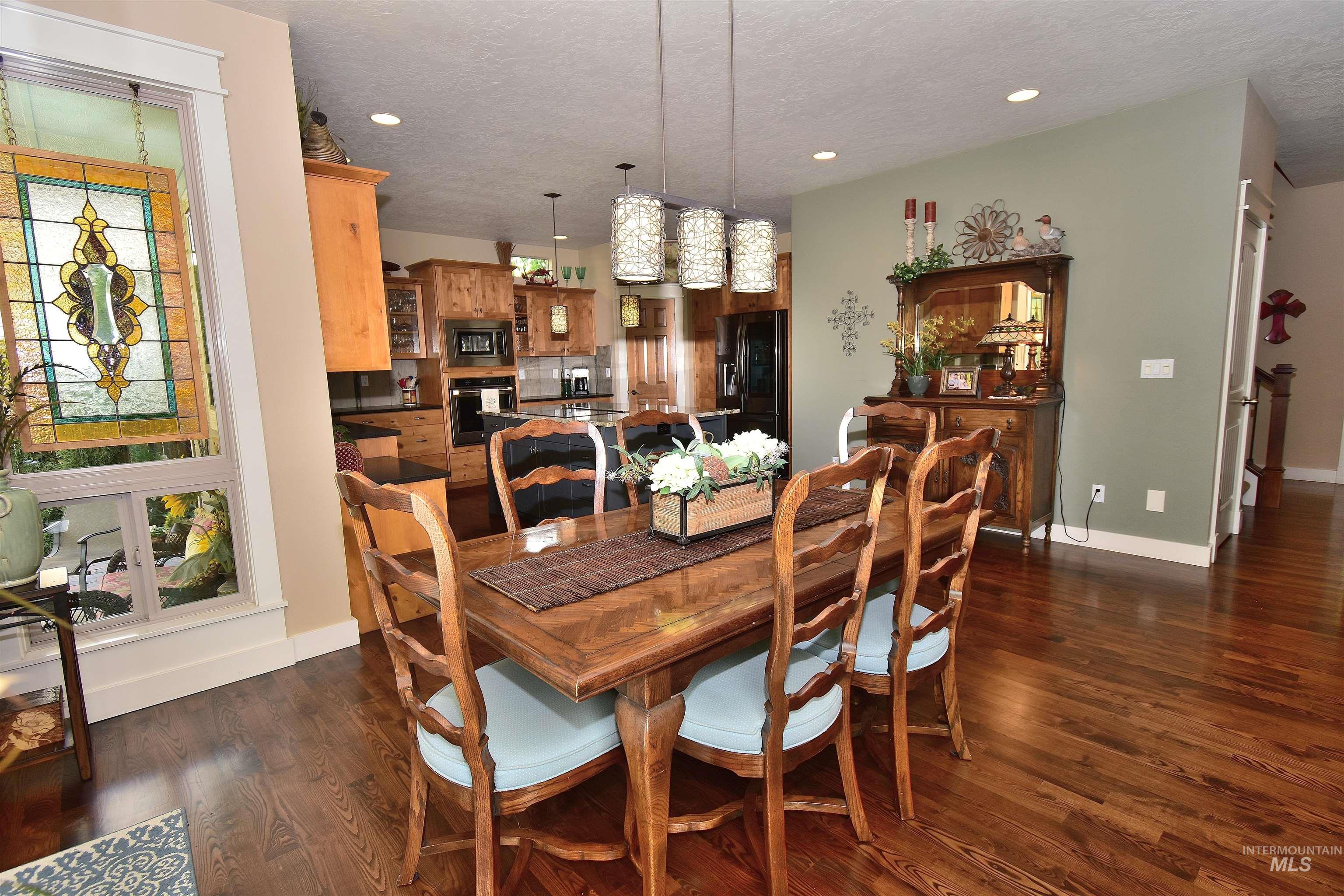 475 S Thornwood Way Property Photo 11