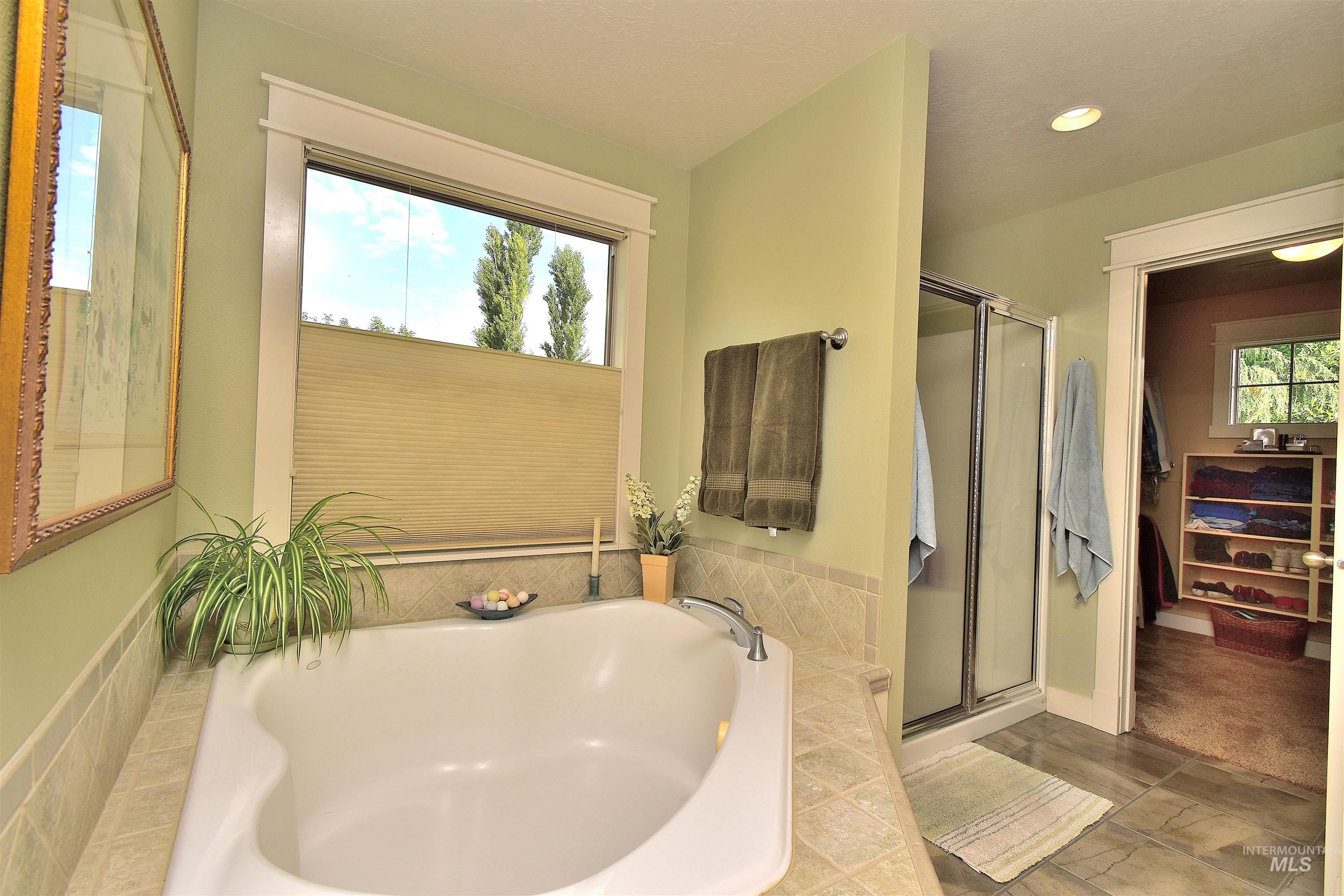 475 S Thornwood Way Property Photo 30
