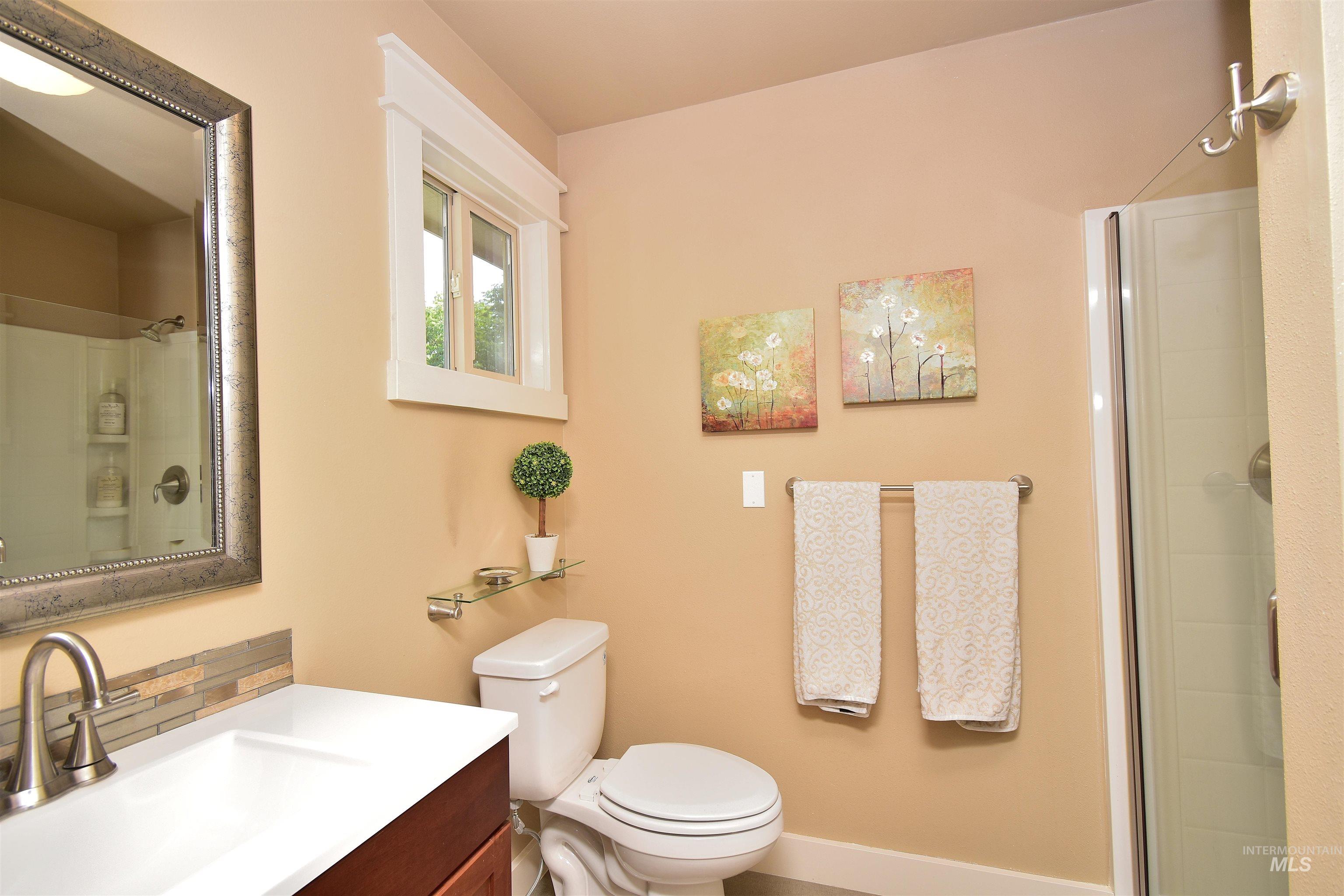 475 S Thornwood Way Property Photo 32