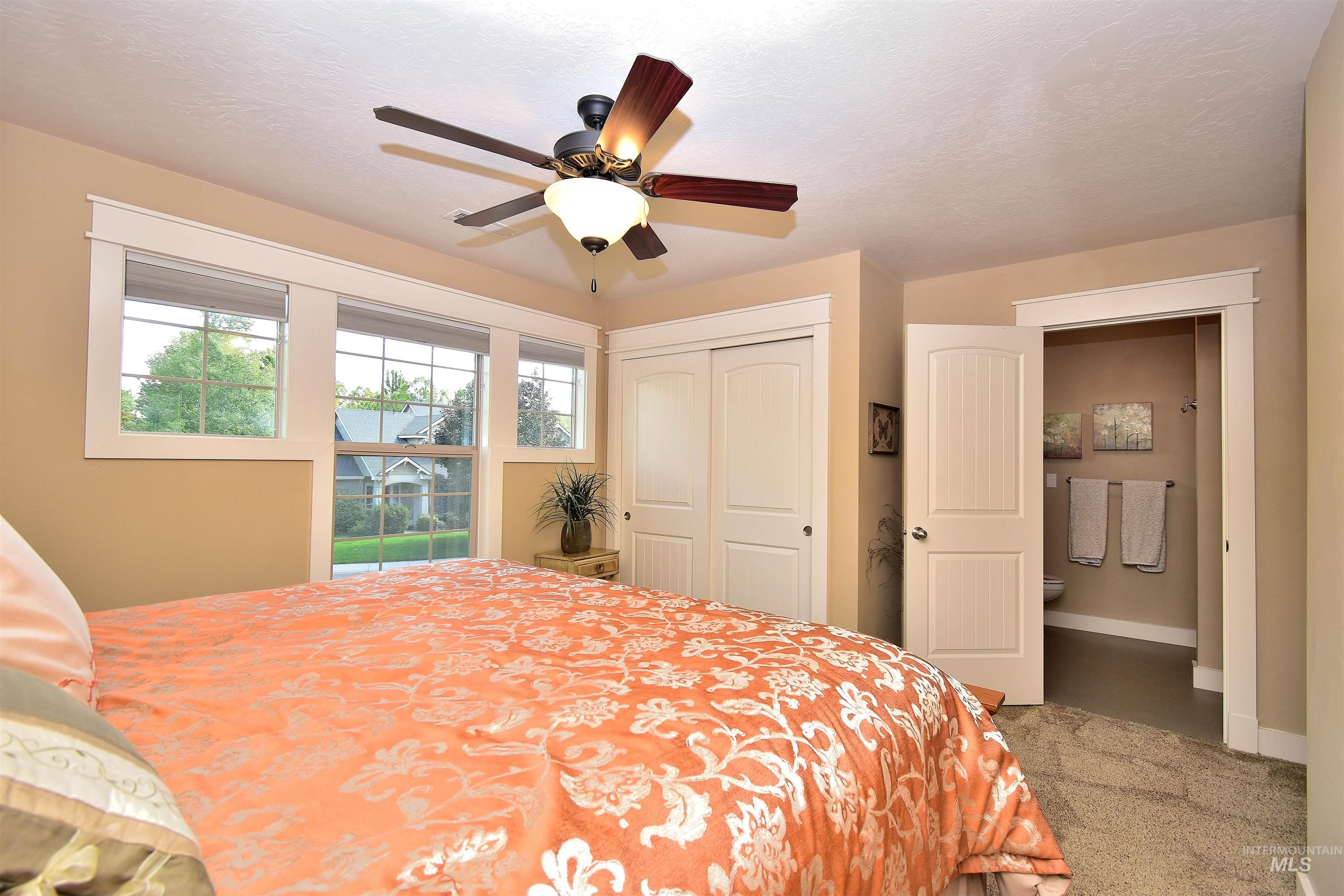 475 S Thornwood Way Property Photo 33