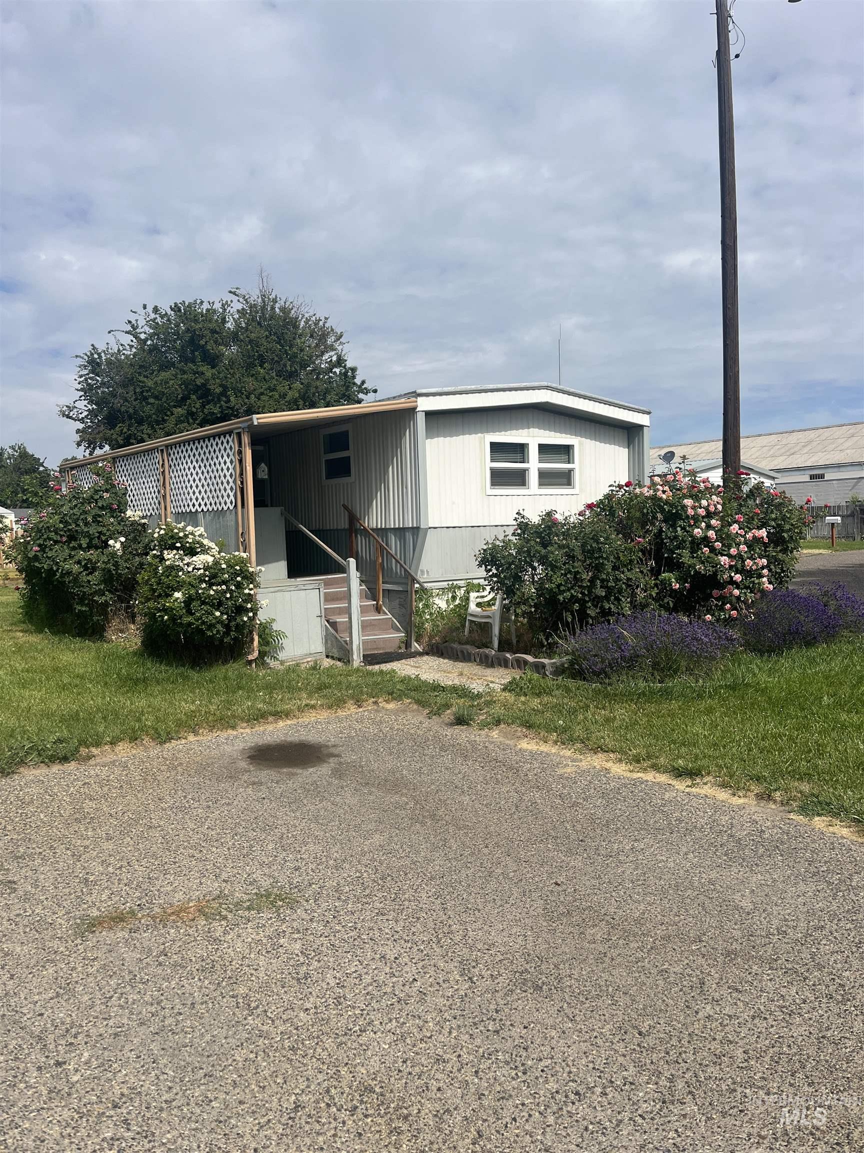 759 Nw 8th Street Property Photo 1