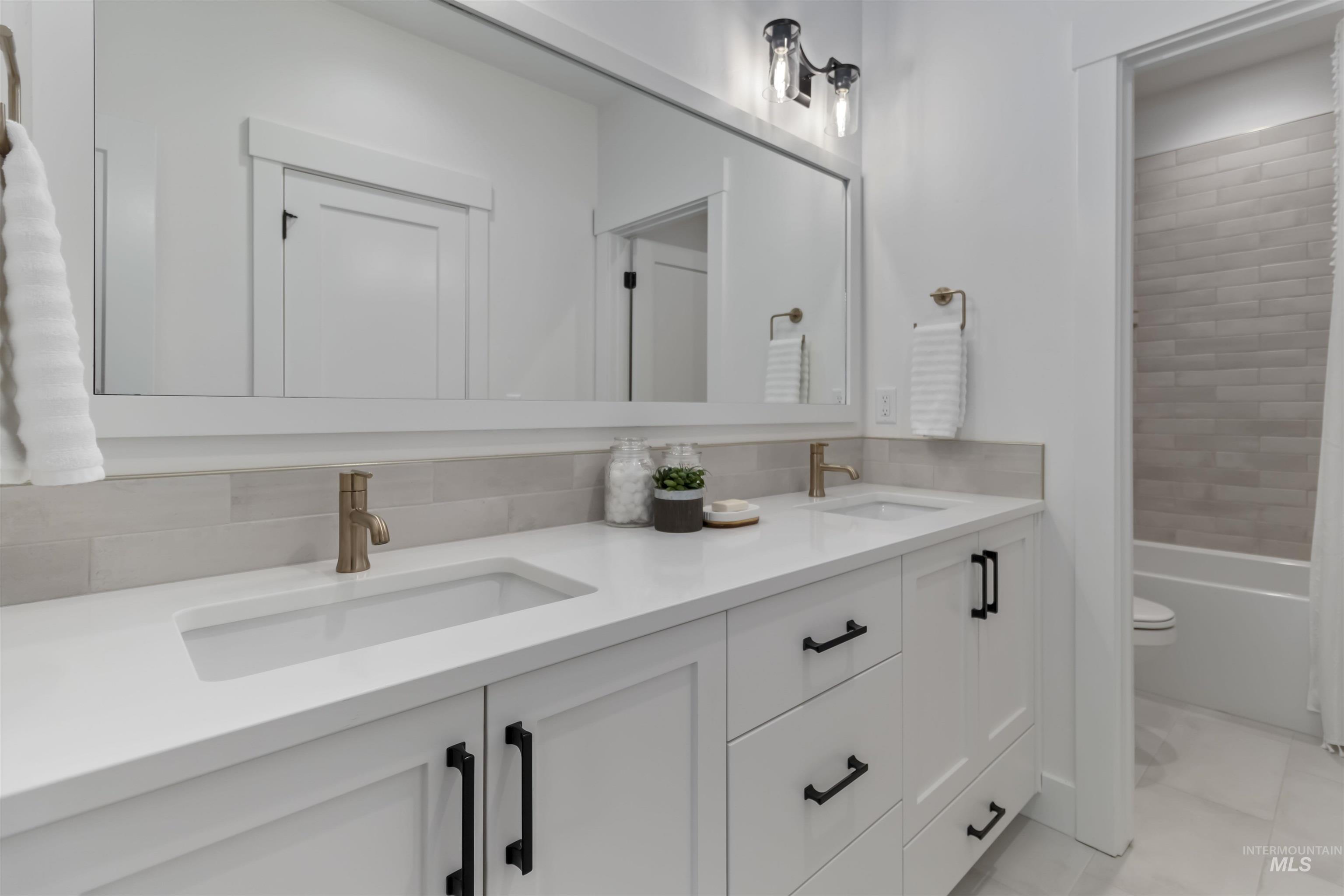 125 S Eagles Roost Way Property Photo 34