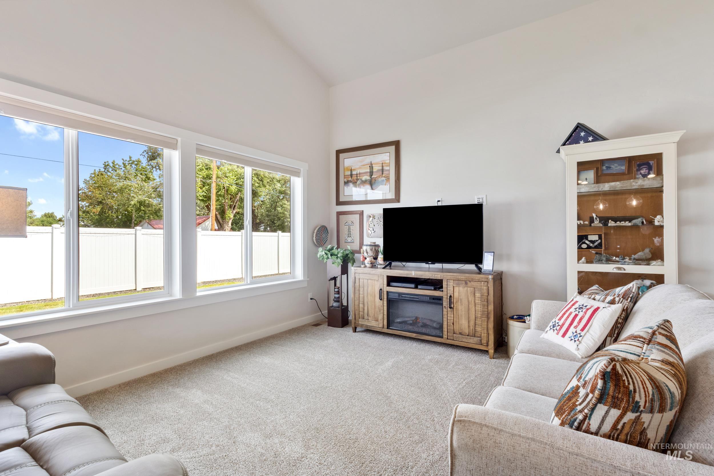 1380 Dawn St. Property Photo 12