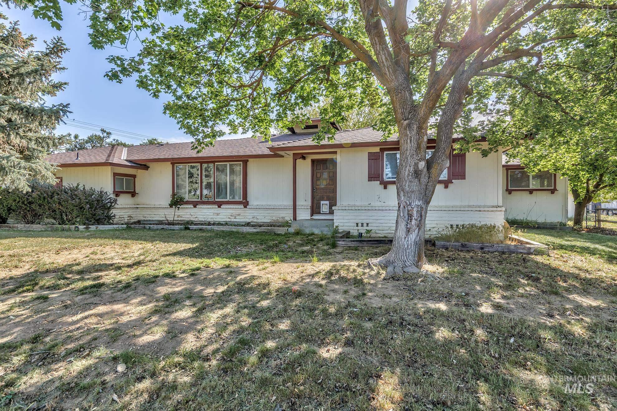 758 Pringle Road