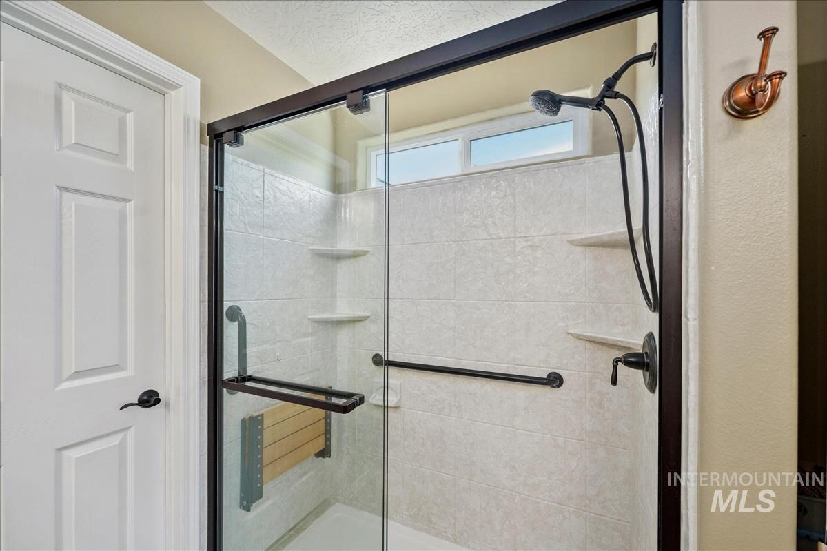 3804 Stonehedge Way Property Photo 18