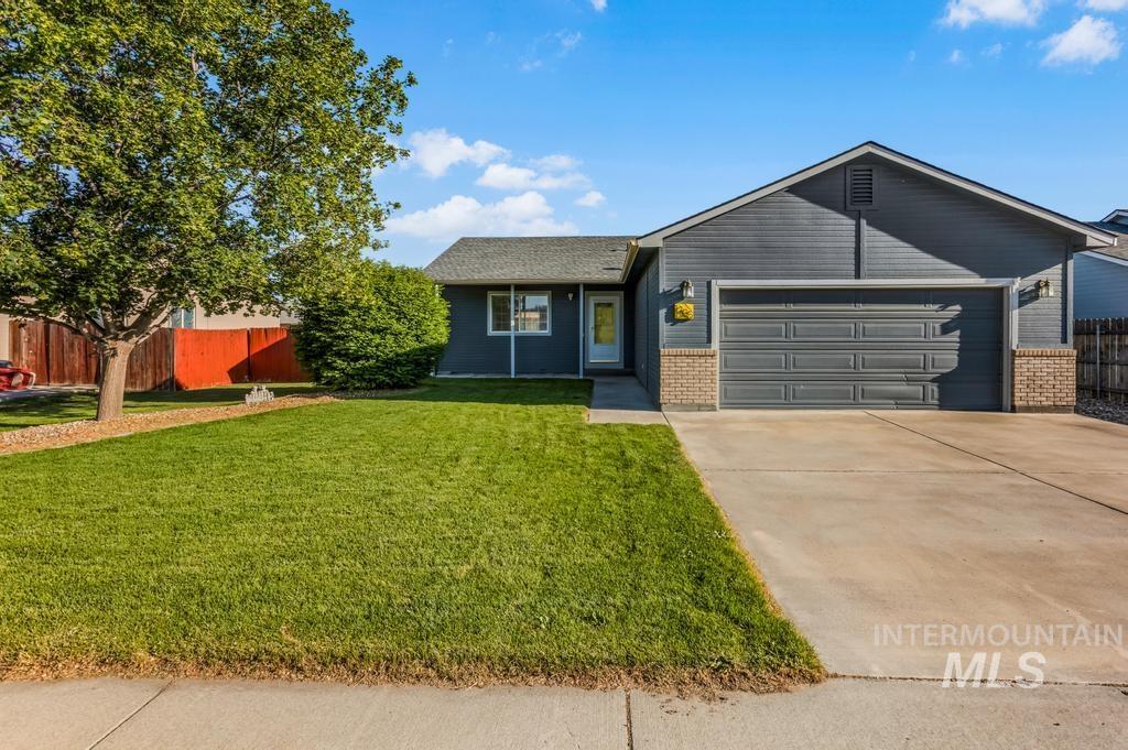1705 Peregrine Property Photo 1