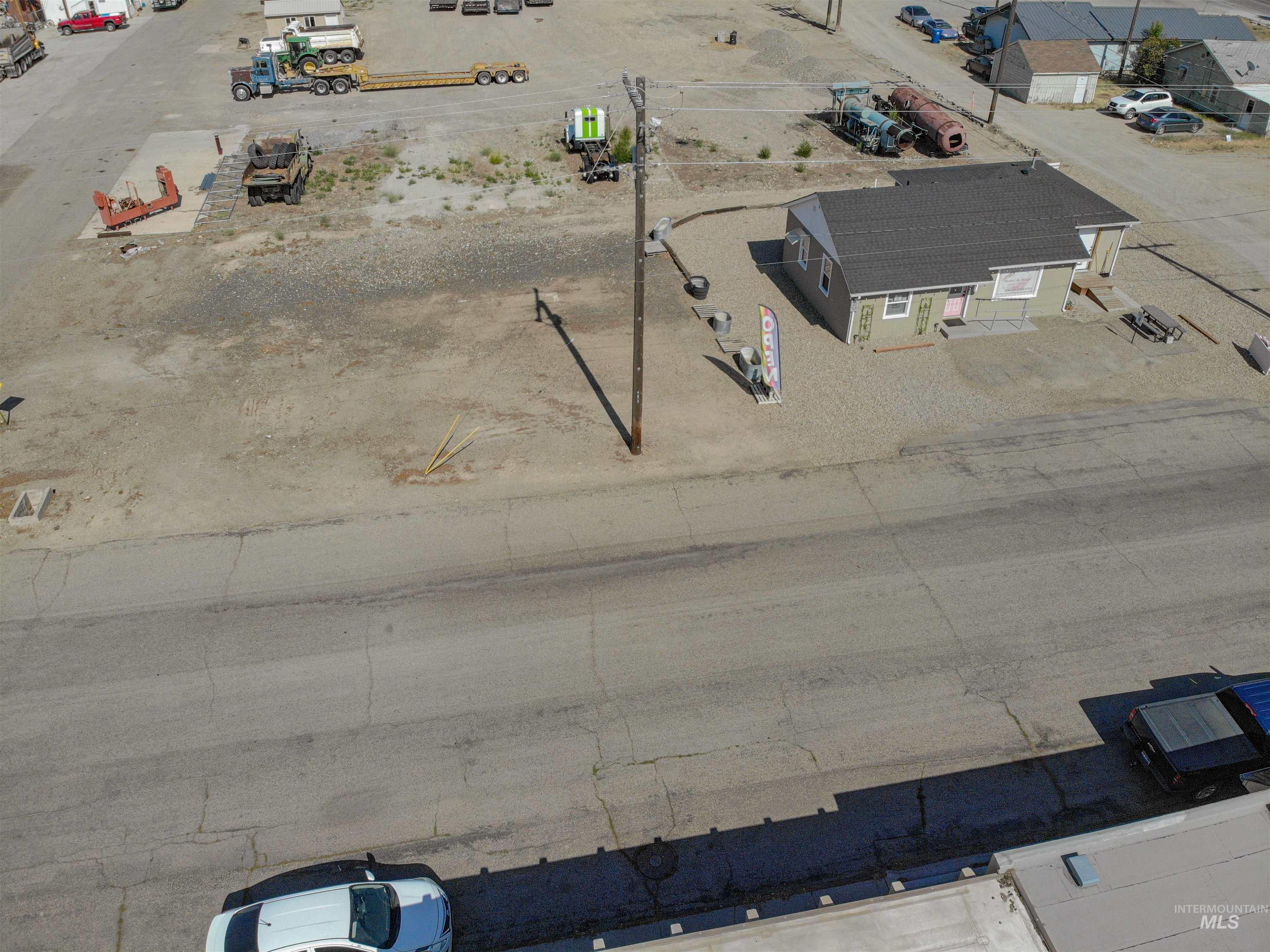 220 S Iowa & The Adjacent Lot Property Photo 34