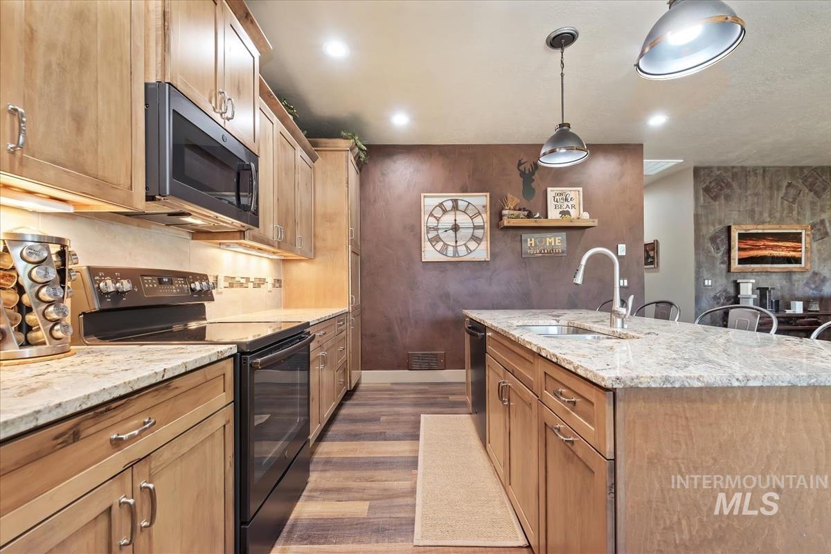 13822 Shadow Ridge Dr Property Photo 11