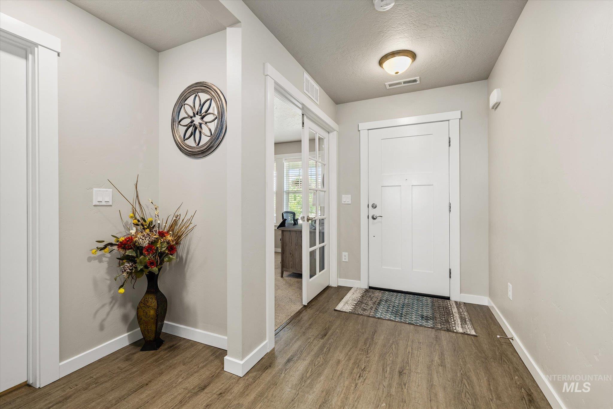 3175 N Greengate Property Photo 2