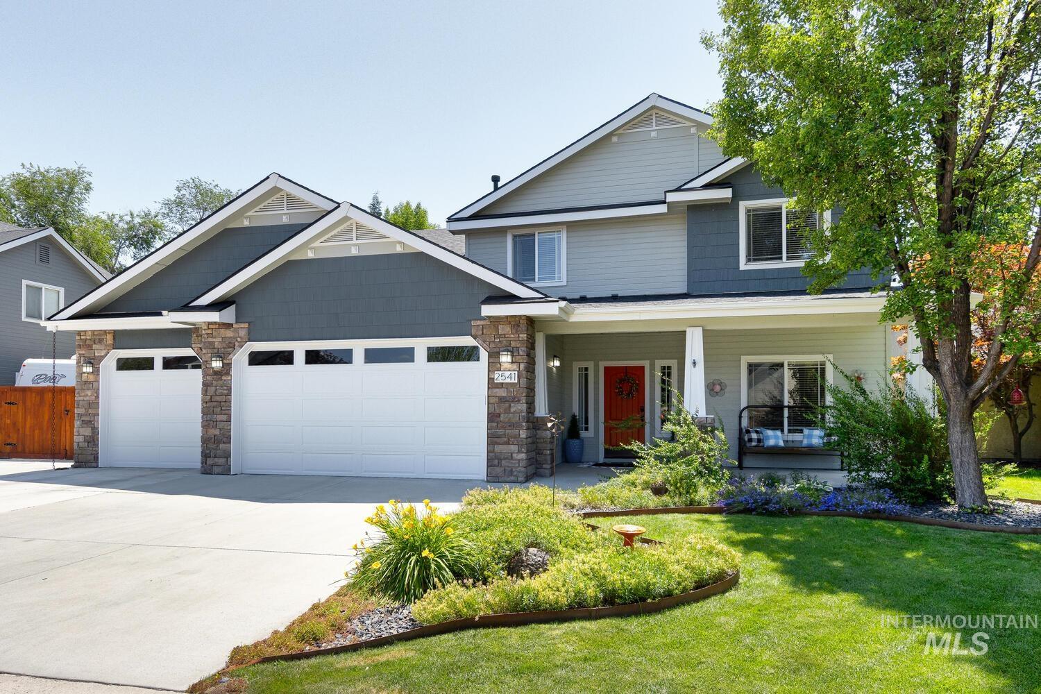 2541 E Nakano Dr Property Photo 1